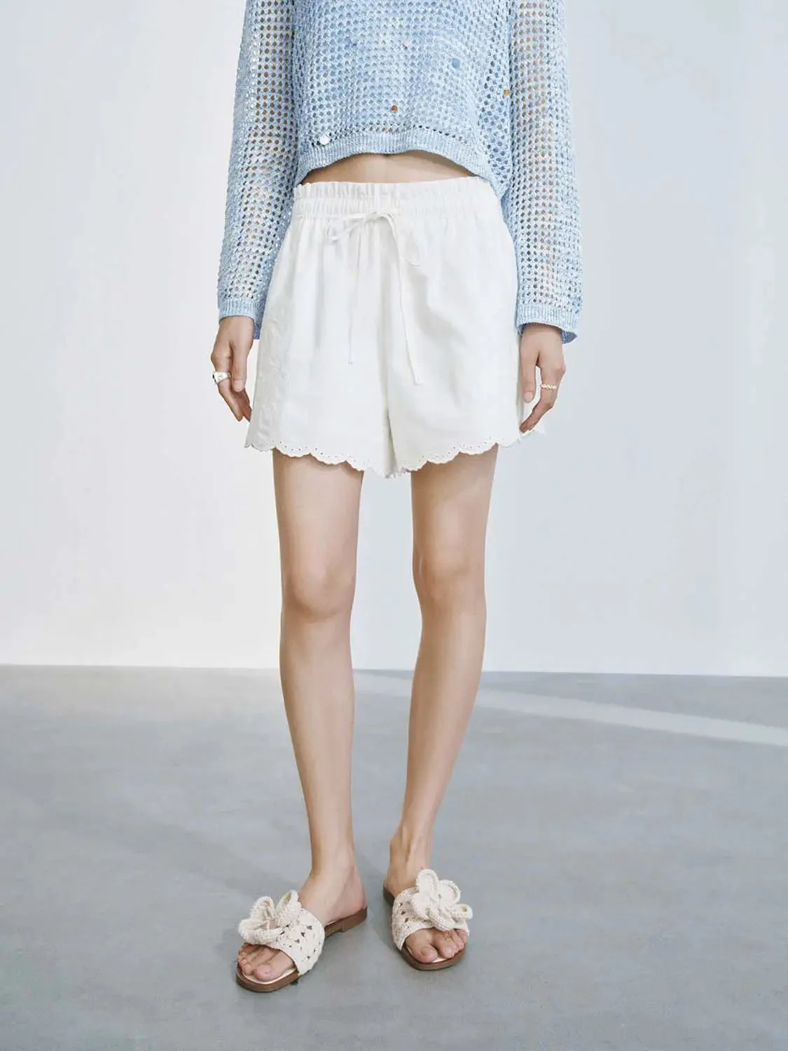 15077-guipure-lace-drawstring-pull-on-shorts-1.webp Guipure Lace Drawstring Pull On Shorts