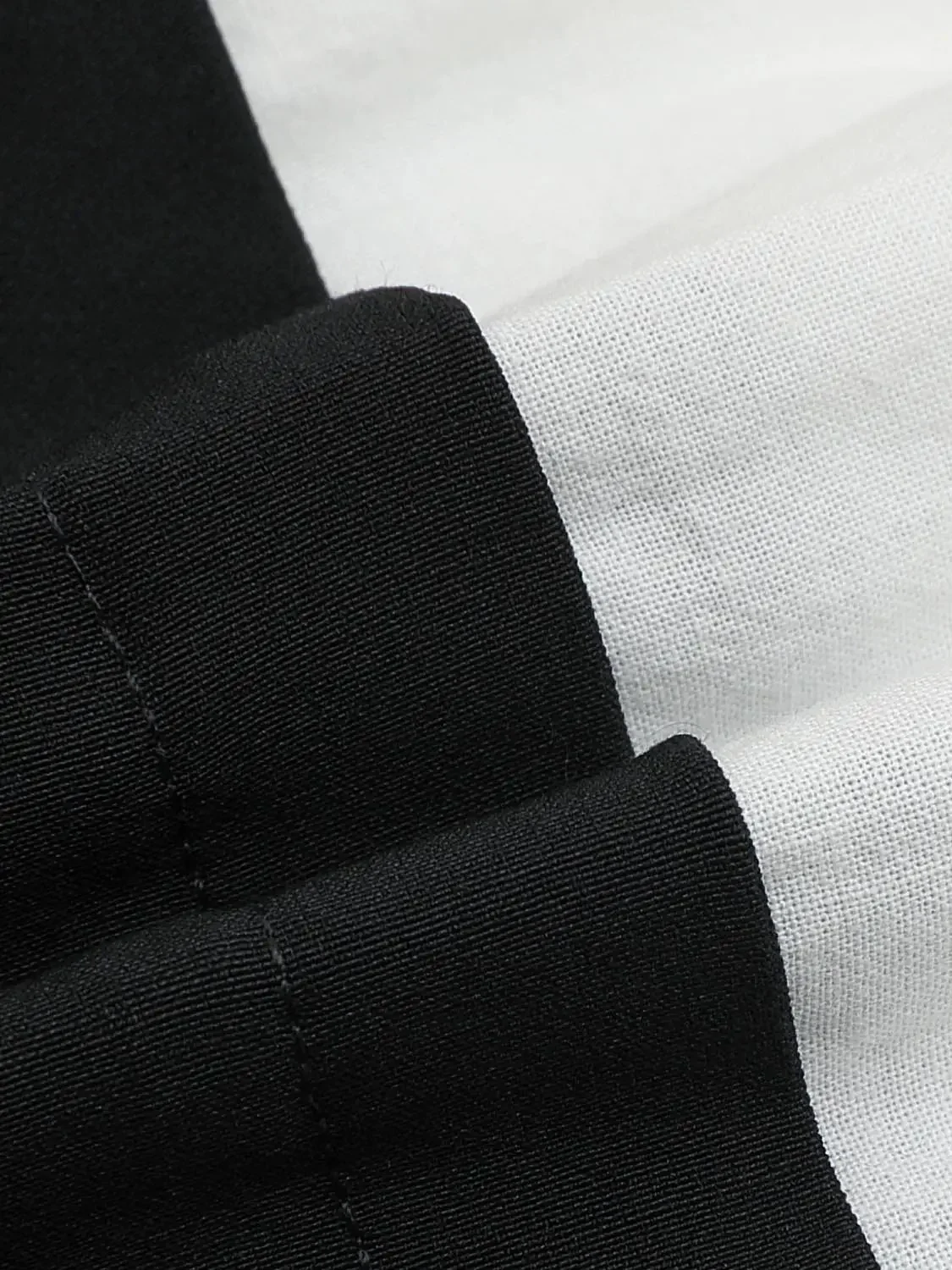 1508-cotton-blend-color-blocked-v-neck-with-contrast-seams-shirts-8.webp Cotton Blend Color-Blocked V-Neck With Contrast Seams Shirts