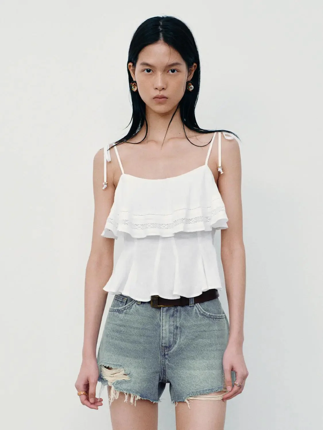 15098-linen-blend-guipure-lace-strappy-tiered-cami-tops-1.webp Linen Blend Guipure Lace Strappy Tiered Cami Tops