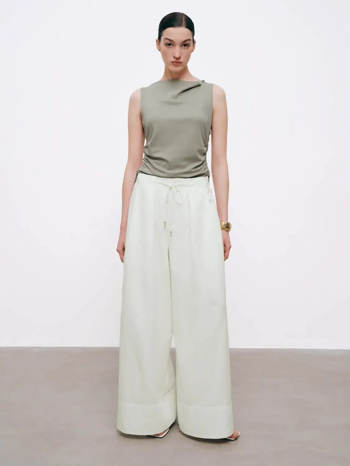 15114-linen-blend-drawstring-pull-on-wide-leg-pants-6.webp Linen Blend Drawstring Pull On Wide Leg Pants