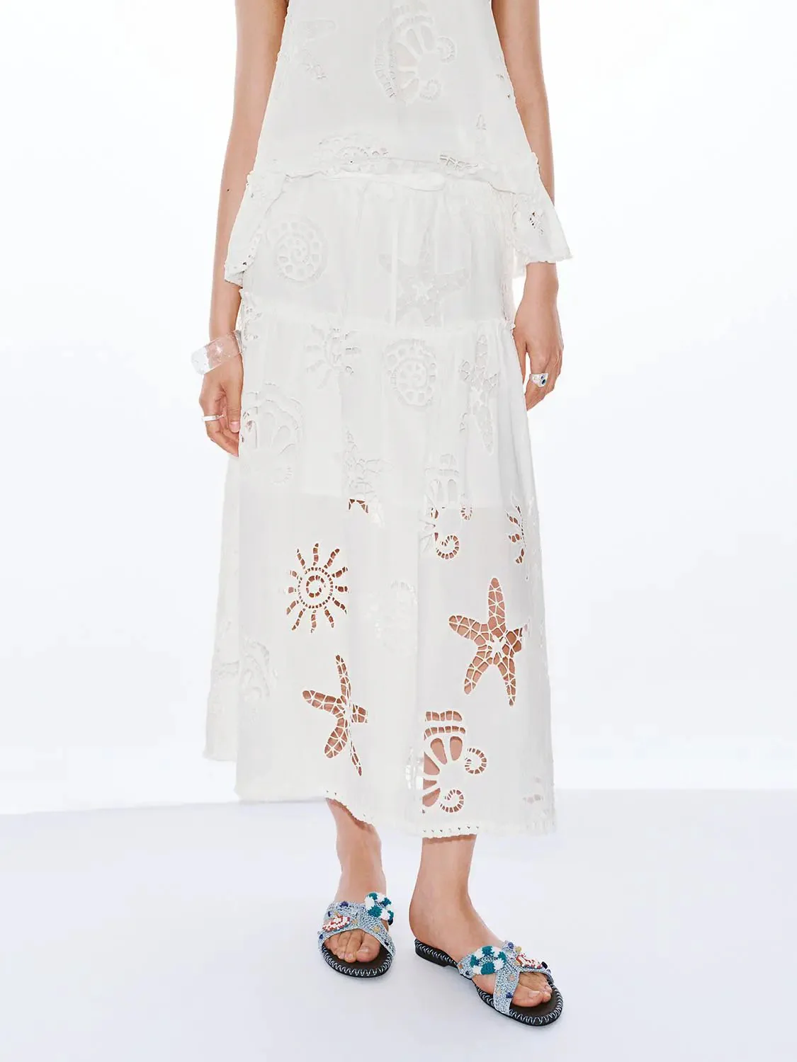 15145-guipure-lace-drawstring-pull-on-a-line-midi-skirts-9.webp Guipure Lace Drawstring Pull On A-Line Midi Skirts