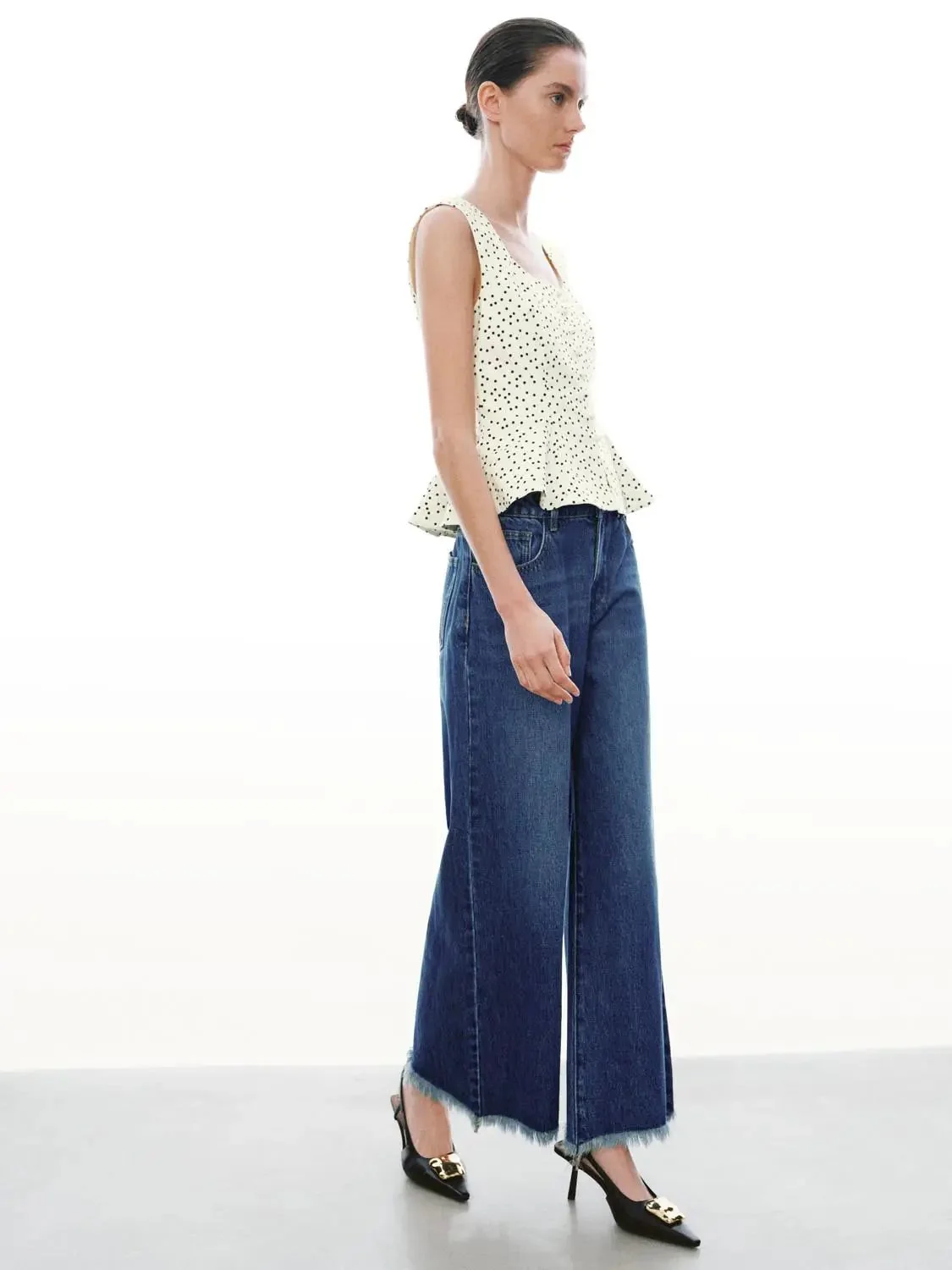 15150-square-neck-sleeveless-overhead-shirts-5.webp Square Neck Sleeveless Overhead Shirts