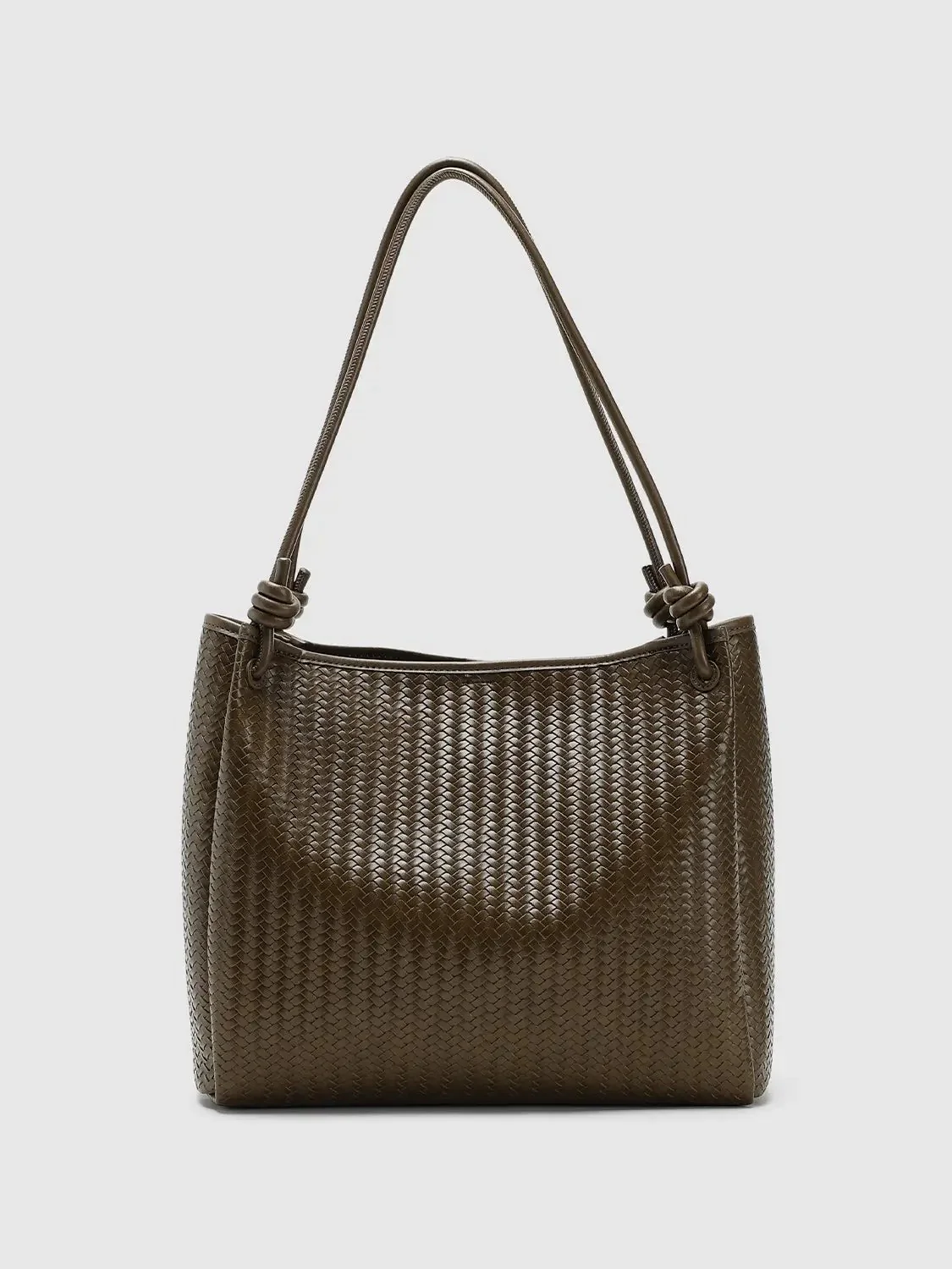 15195-oversize-faux-leather-woven-shoulder-bags-2.webp Oversize Faux Leather Woven Shoulder Bags
