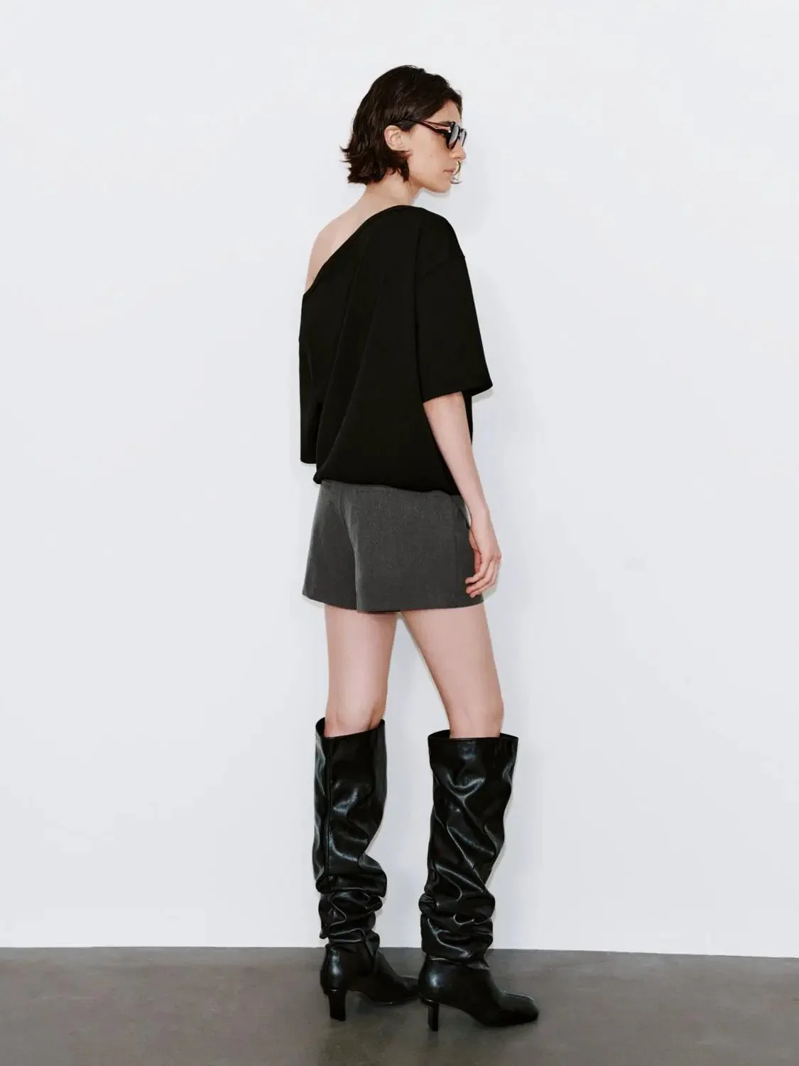 1521-belted-asymmetric-overlay-detail-mini-skorts-4.webp Belted Asymmetric Overlay Detail Mini Skorts