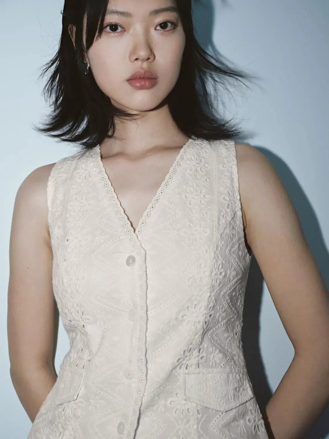15245-guipure-lace-detail-button-up-nipped-waist-vests-3.webp Guipure Lace Detail Button Up Nipped-Waist Vests