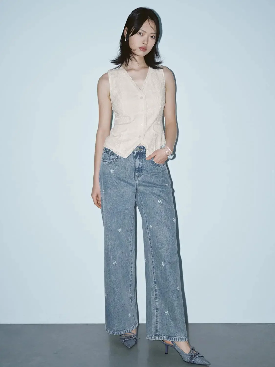 15245-guipure-lace-detail-button-up-nipped-waist-vests-5.webp Guipure Lace Detail Button Up Nipped-Waist Vests