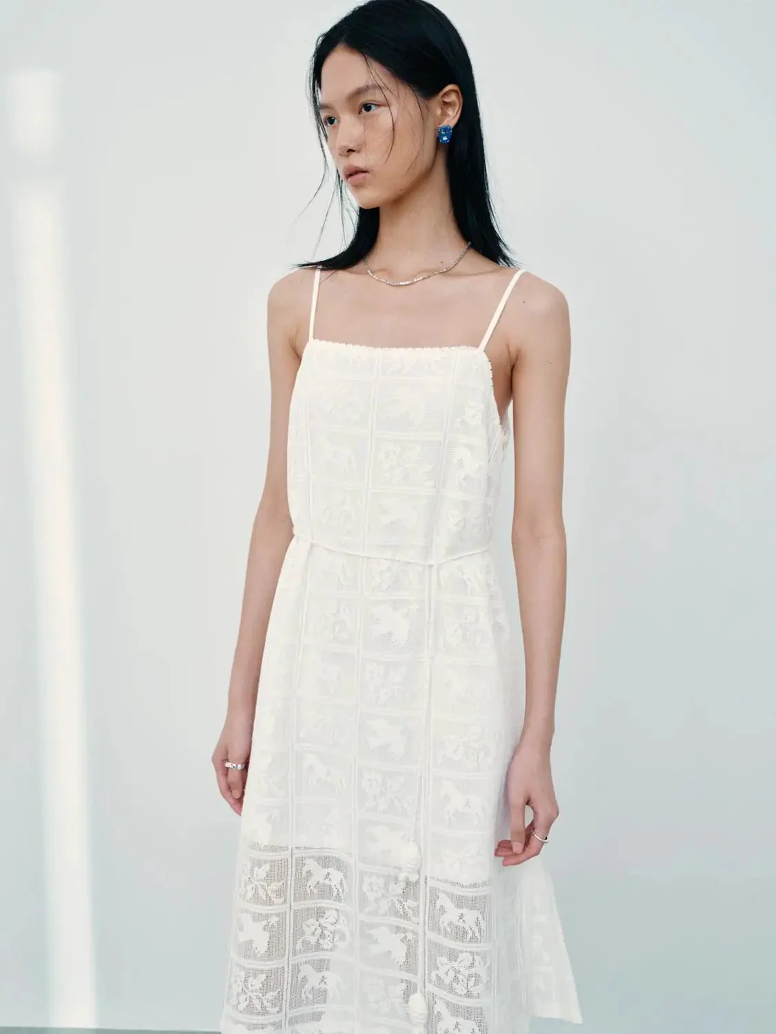 15299-intarsia-white-strappy-lace-midi-dresses-2.webp Intarsia White Strappy Lace Midi Dresses