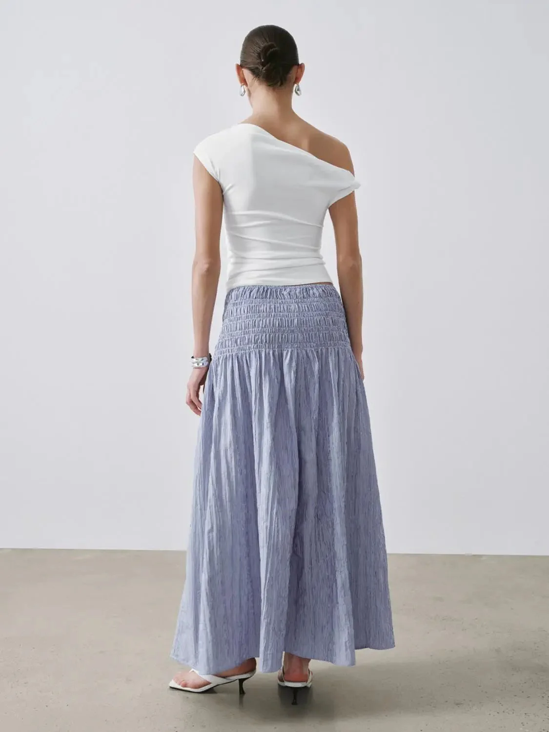 1534-high-waist-shirred-a-line-midi-skirts-4.webp High-Waist Shirred A-Line Midi Skirts
