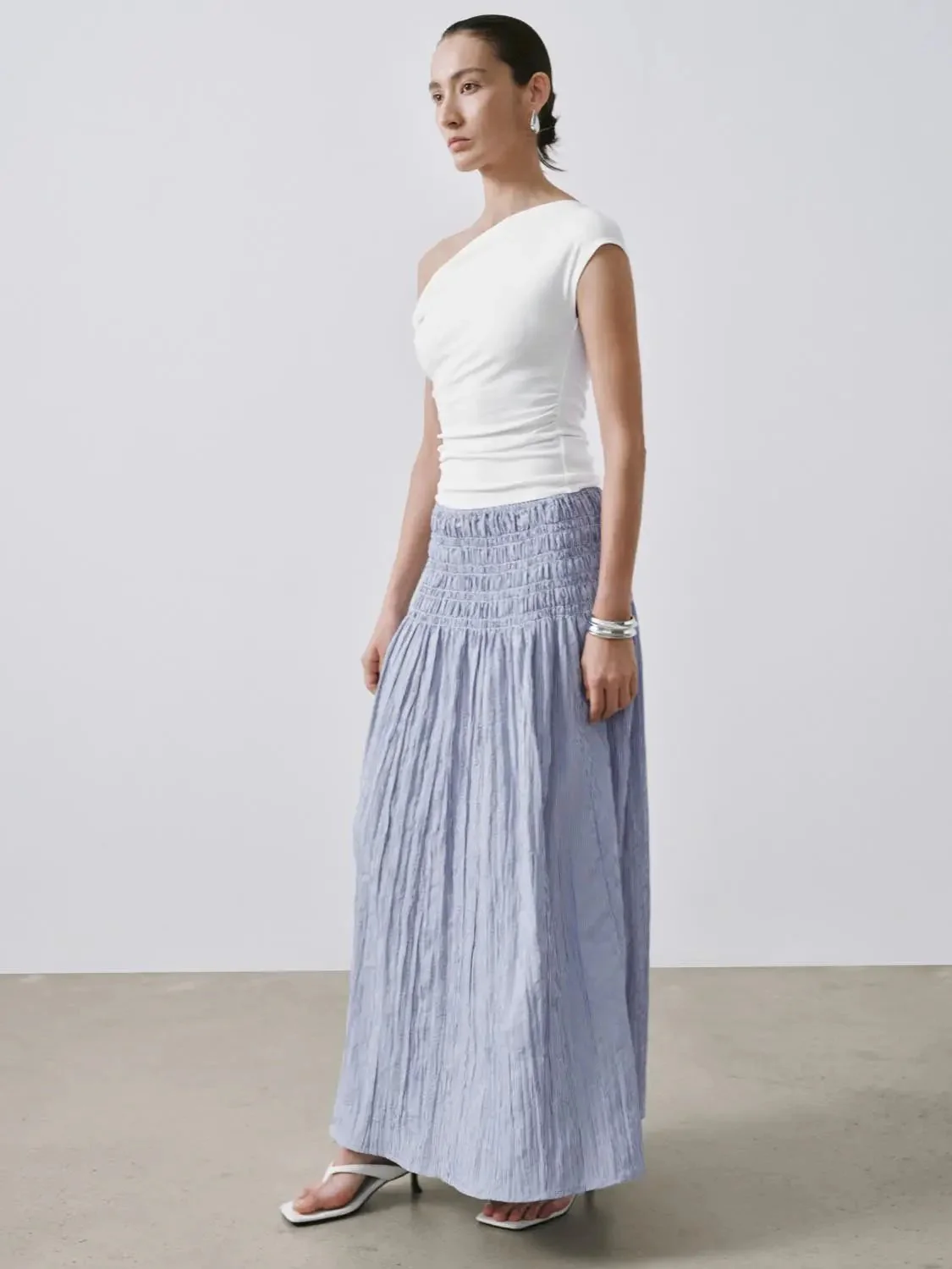 1534-high-waist-shirred-a-line-midi-skirts-6.webp High-Waist Shirred A-Line Midi Skirts