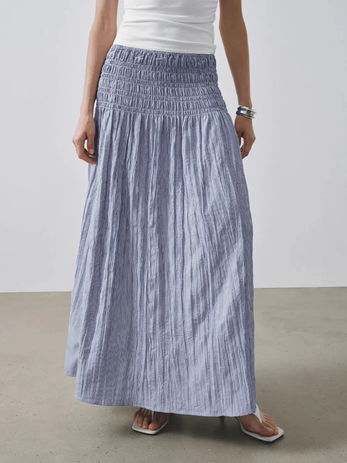 1534-high-waist-shirred-a-line-midi-skirts-9.webp High-Waist Shirred A-Line Midi Skirts