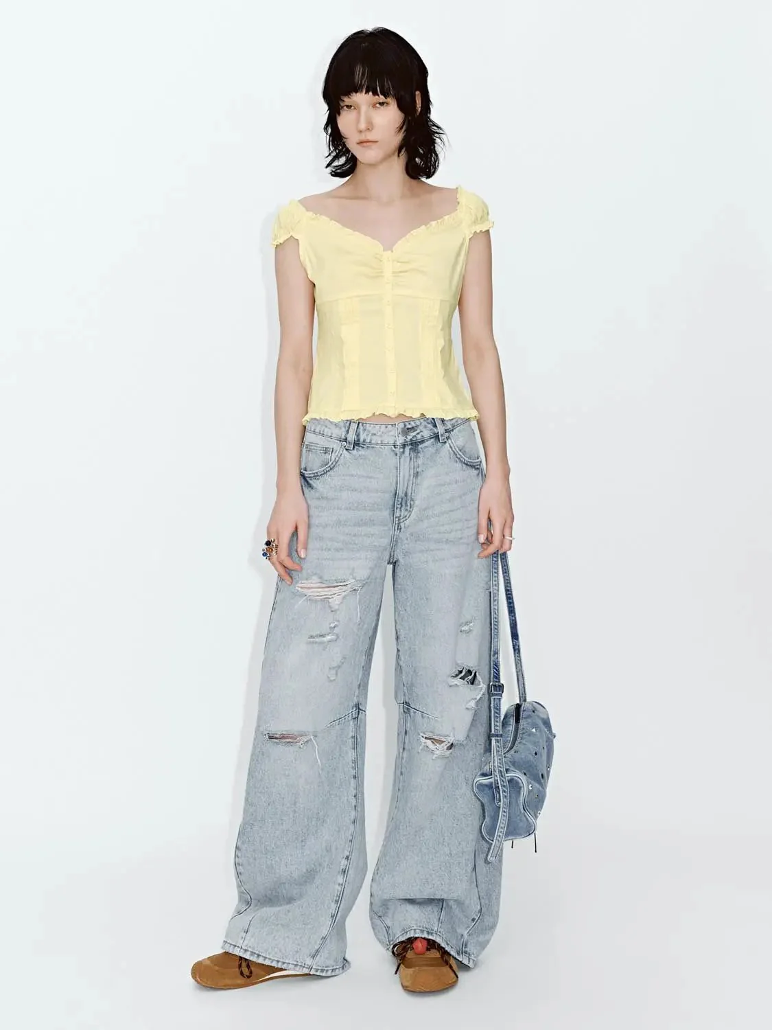 15356-v-neck-shirring-detail-ruffle-trim-short-sleeve-shirts-4.webp V-Neck Shirring Detail Ruffle Trim Short Sleeve Shirts