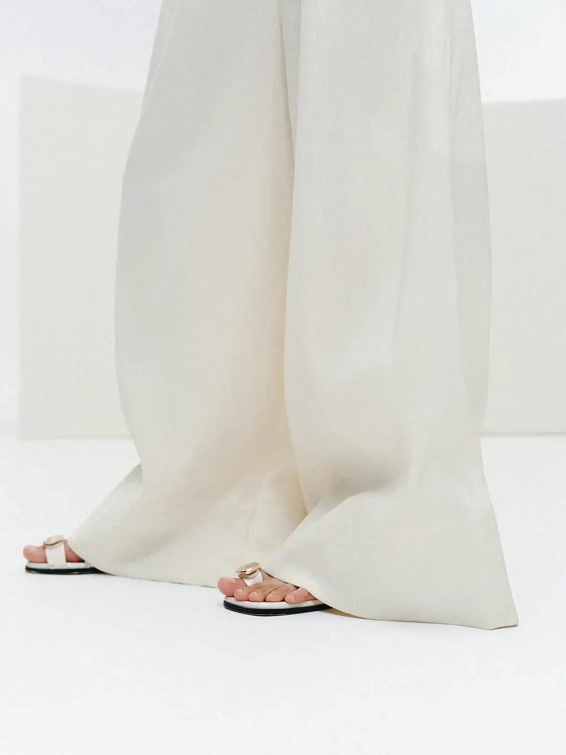 15400-linen-blend-pleated-wide-leg-pants-5.webp Linen Blend Pleated Wide Leg Pants