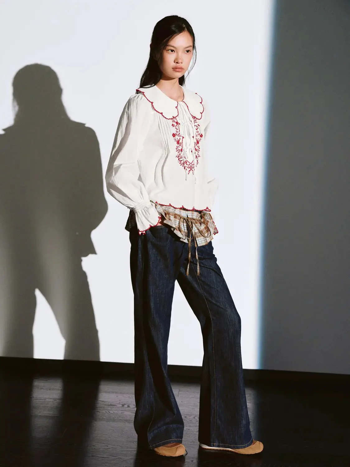 15476-contrast-ruffle-trim-tie-detail-overhead-shirts-5.webp Contrast Ruffle Trim Tie Detail Overhead Shirts
