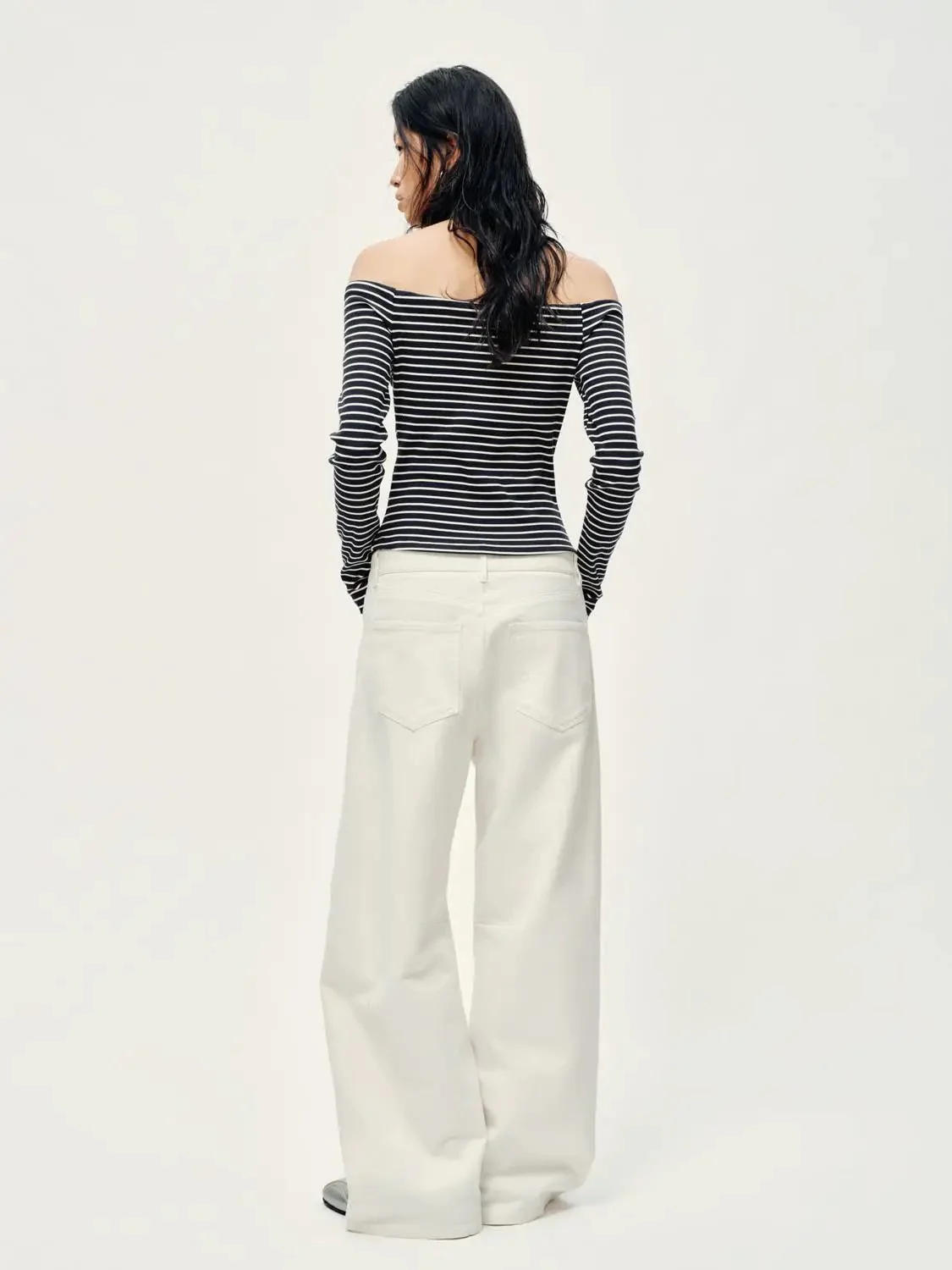 15482-barrel-leg-jeans-4.webp Barrel Leg Jeans