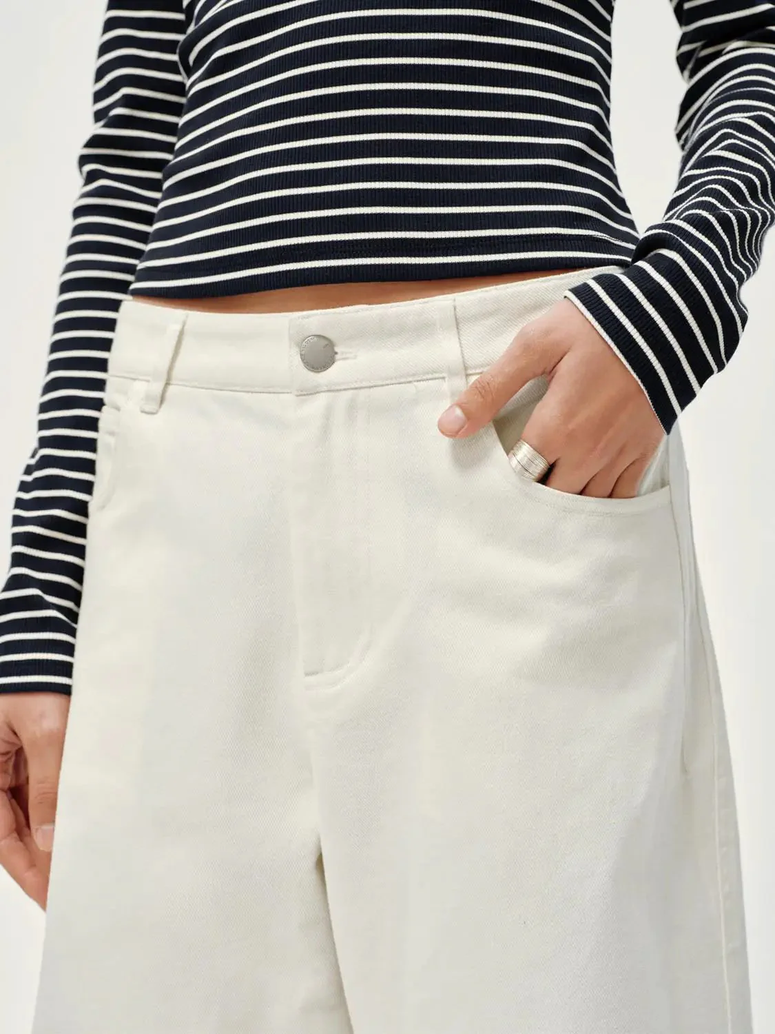 15482-barrel-leg-jeans-5.webp Barrel Leg Jeans