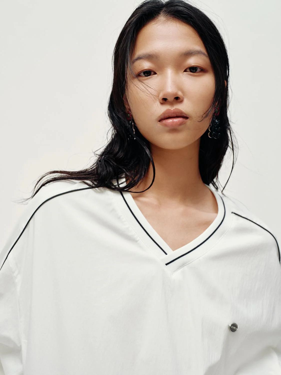 15527-striped-contrast-trim-v-neck-overhead-shirts-3.webp Striped Contrast Trim V-Neck Overhead Shirts