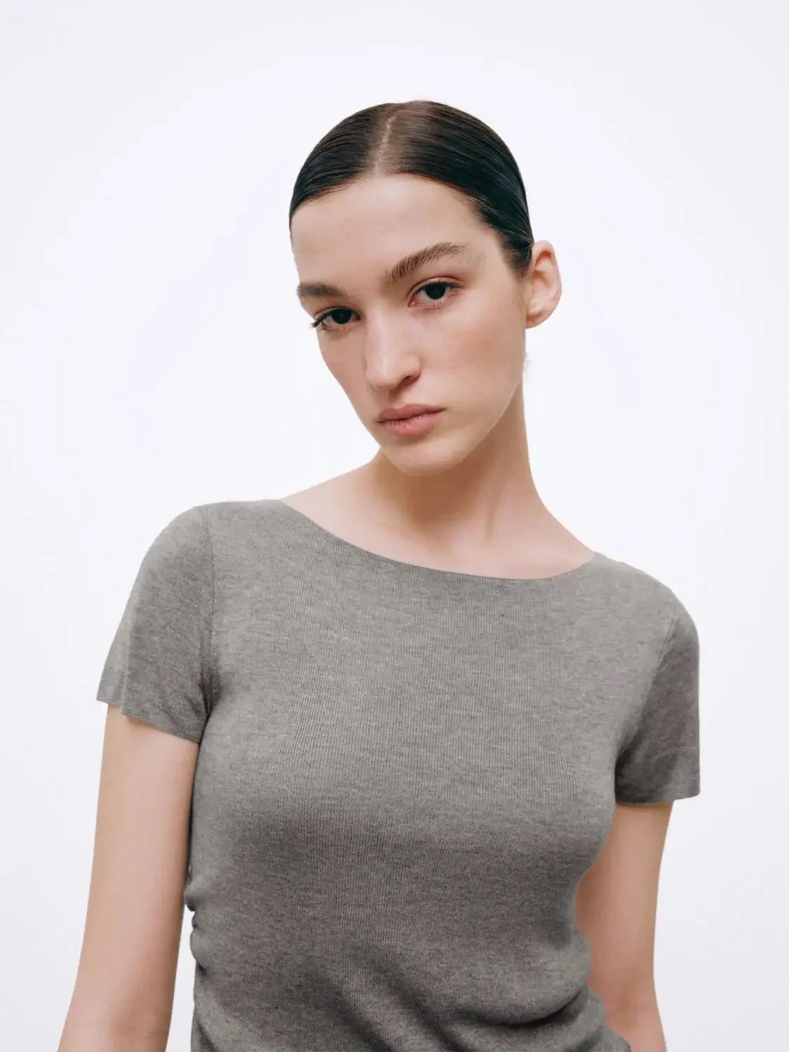 1560-boat-neck-ruched-knitted-t-shirts-11.webp Boat Neck Ruched Knitted T-Shirts