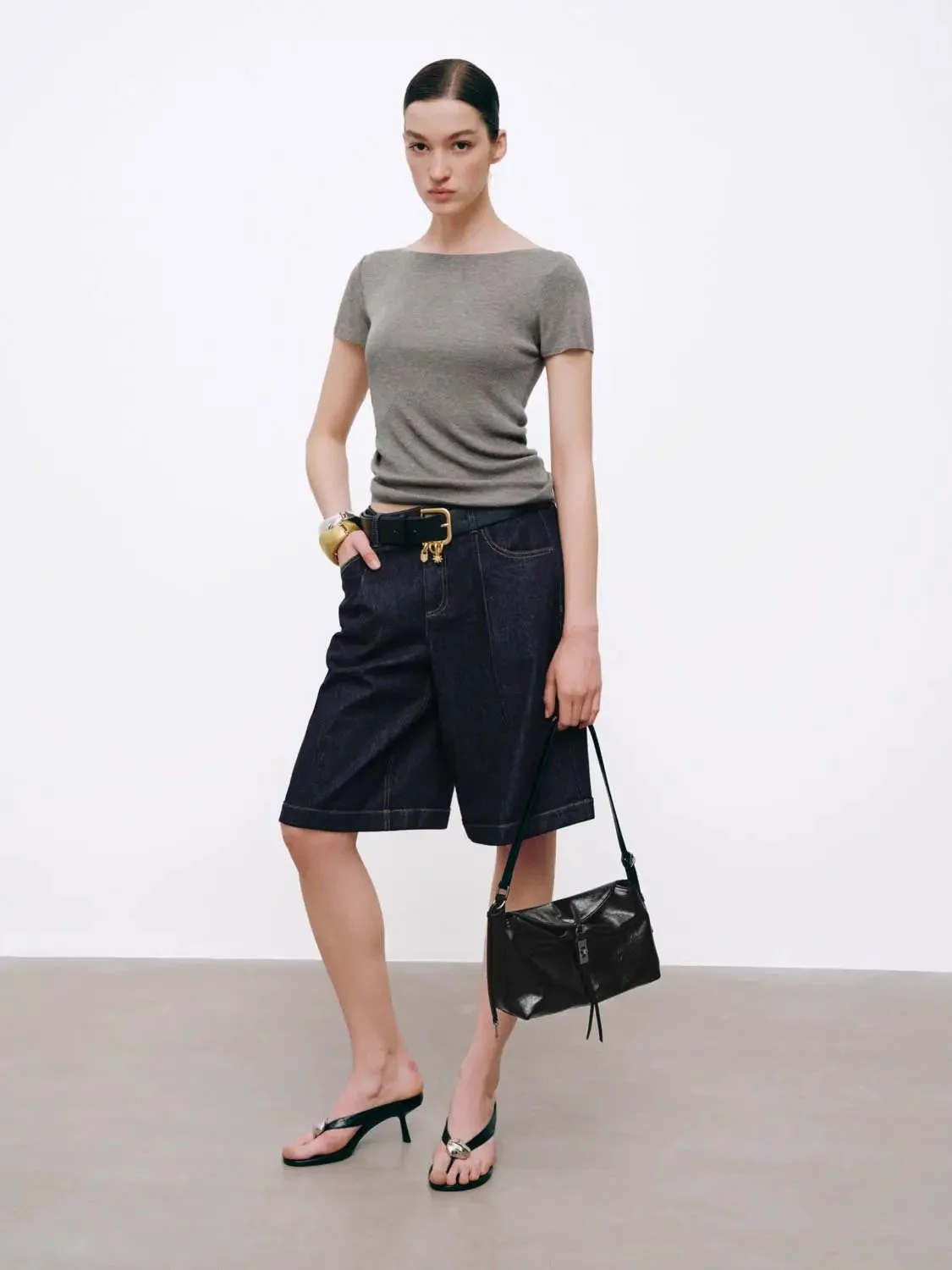 1560-boat-neck-ruched-knitted-t-shirts-12.webp Boat Neck Ruched Knitted T-Shirts