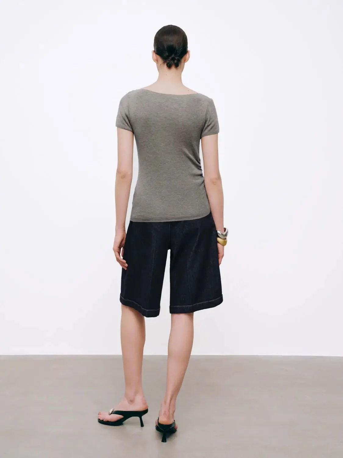 1560-boat-neck-ruched-knitted-t-shirts-14.webp Boat Neck Ruched Knitted T-Shirts