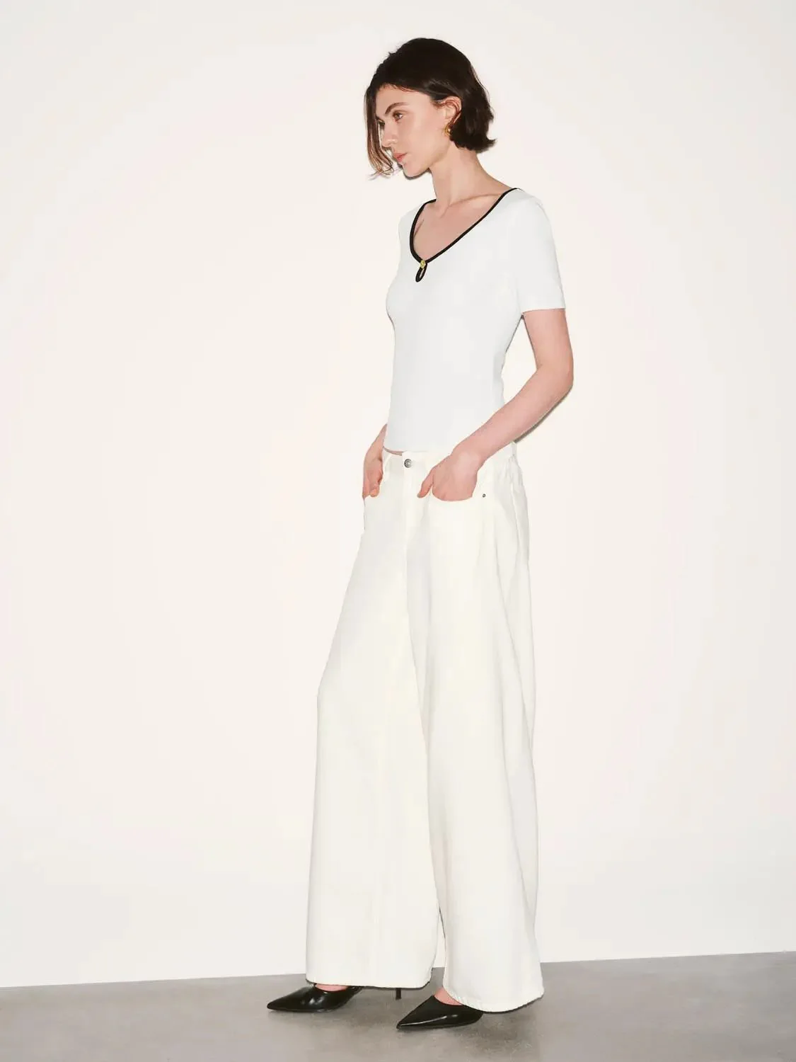 15618-contrast-trim-skinny-cotton-viscose-blend-t-shirt-5.webp Contrast Trim Skinny Cotton Viscose Blend T Shirt