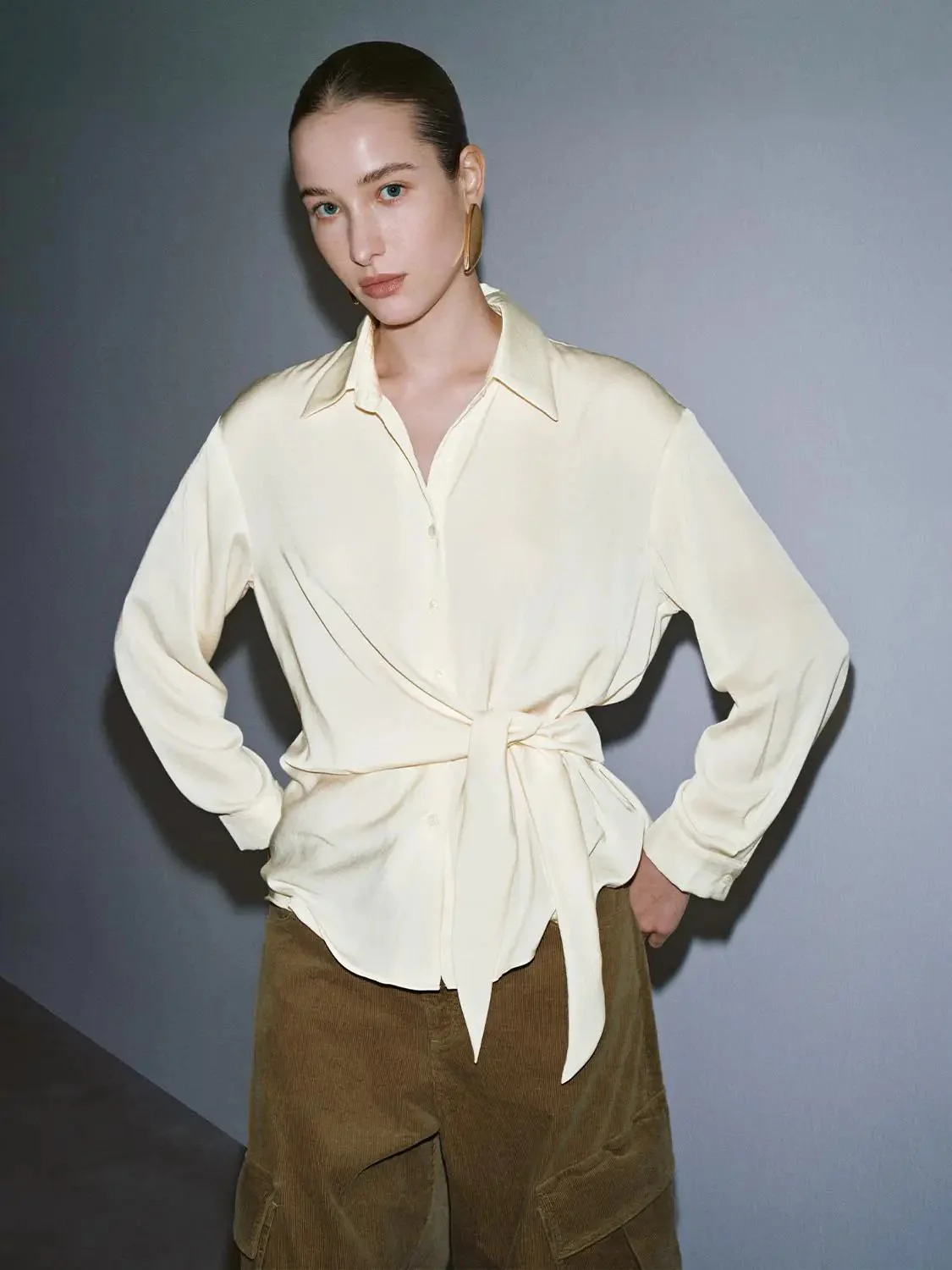 15646-elegant-smooth-fabric-belted-tie-waist-shirt-1.webp Elegant Smooth Fabric Belted Tie Waist Shirt