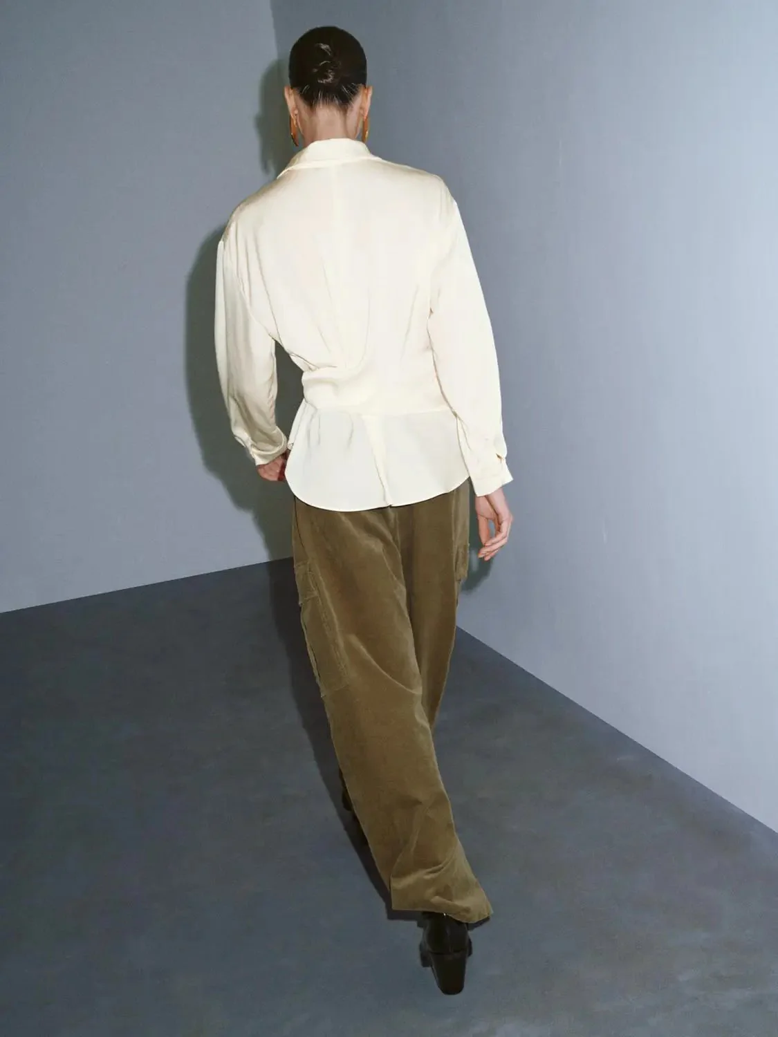 15646-elegant-smooth-fabric-belted-tie-waist-shirt-6.webp Elegant Smooth Fabric Belted Tie Waist Shirt