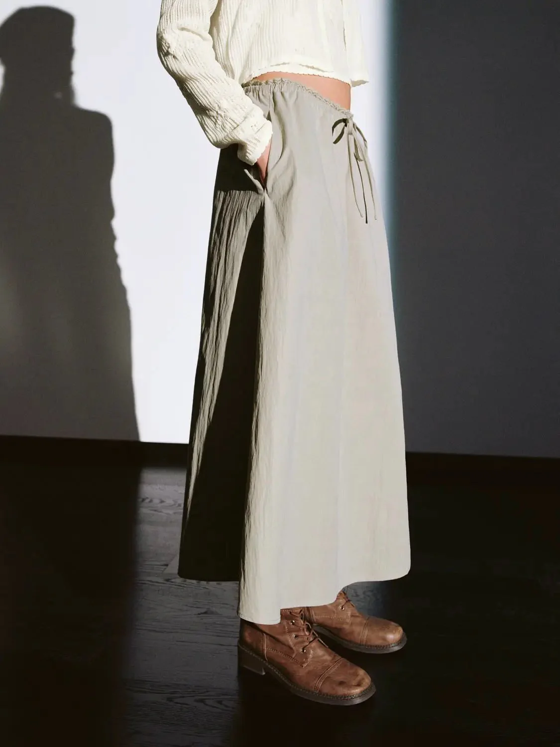 15689-drawstring-a-line-lined-woven-midi-skirt-13.webp Drawstring A-Line Lined Woven Midi Skirt
