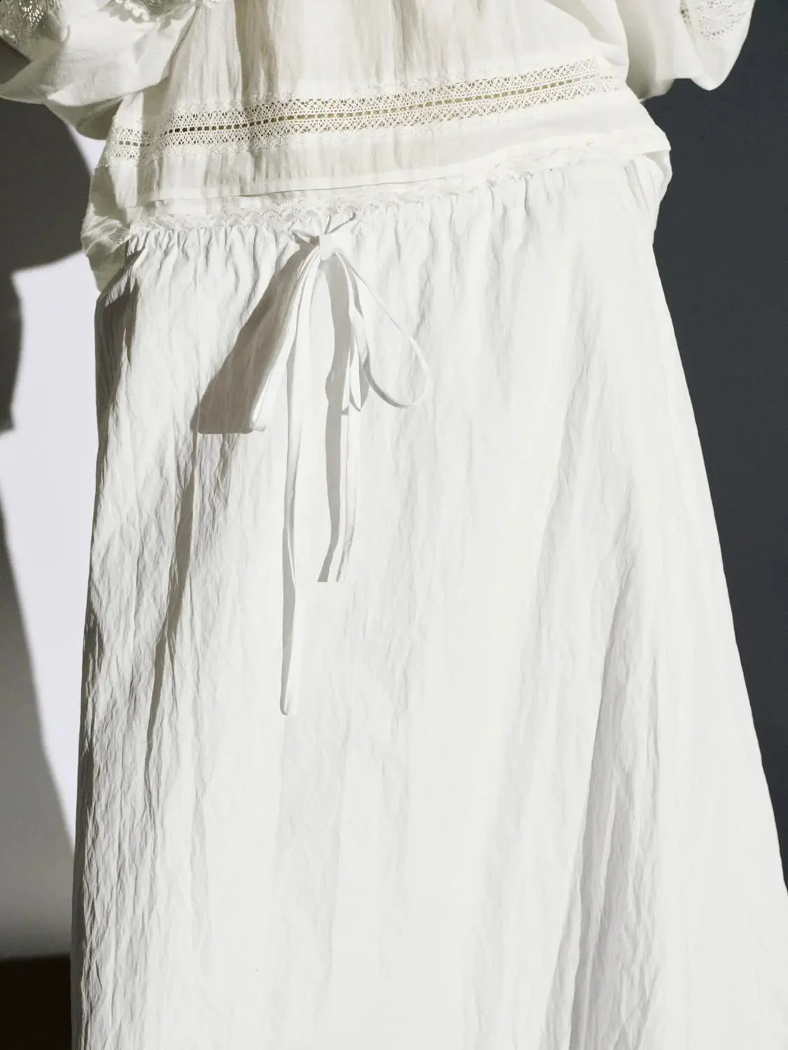 15689-drawstring-a-line-lined-woven-midi-skirt-22.webp Drawstring A-Line Lined Woven Midi Skirt