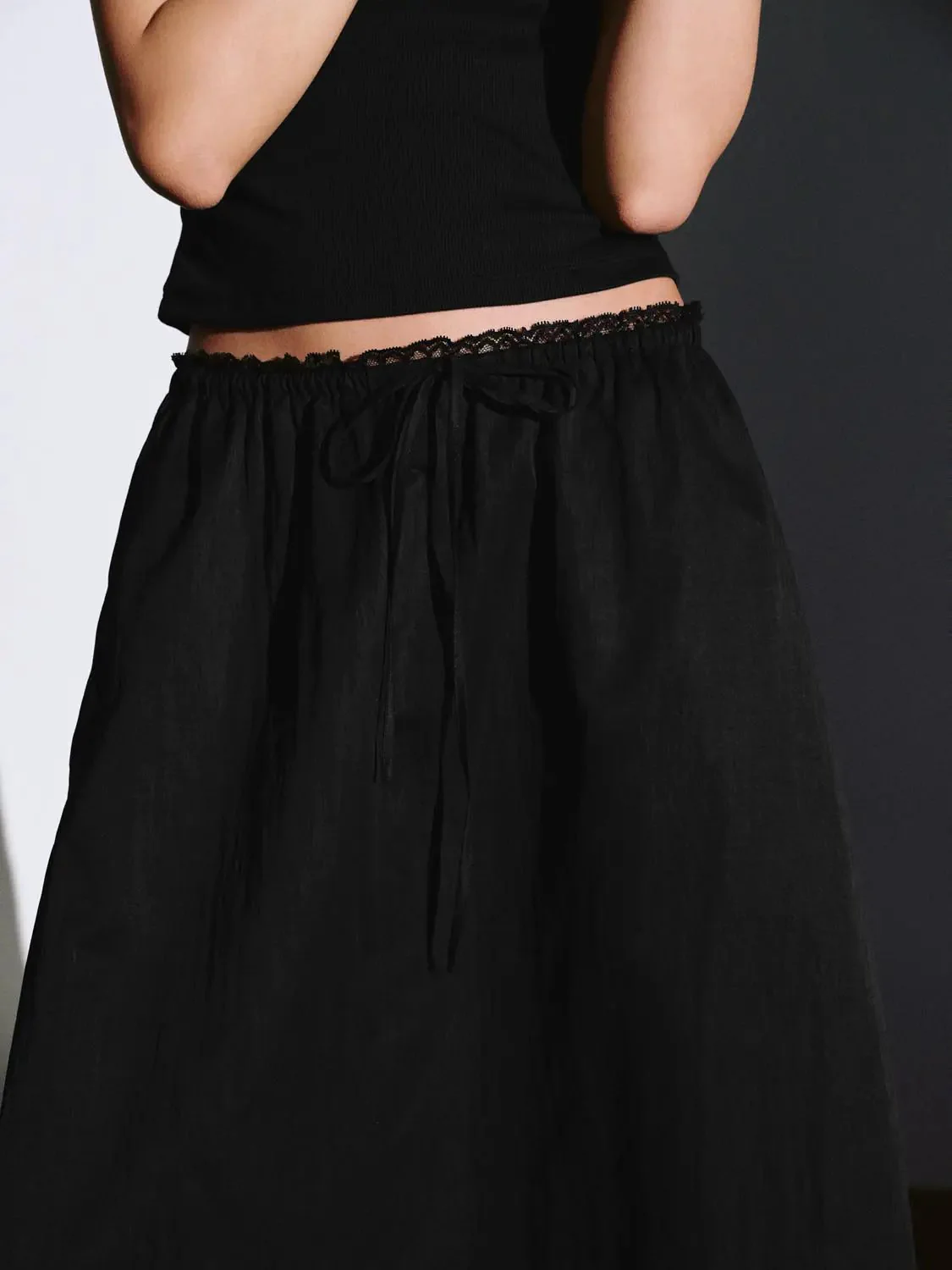 15689-drawstring-a-line-lined-woven-midi-skirt-6.webp Drawstring A-Line Lined Woven Midi Skirt