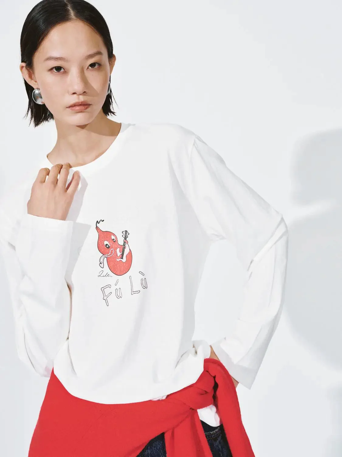 15708-classic-printed-fox-graphic-long-sleeve-t-shirt-3.webp Classic Printed Fox Graphic Long Sleeve T Shirt