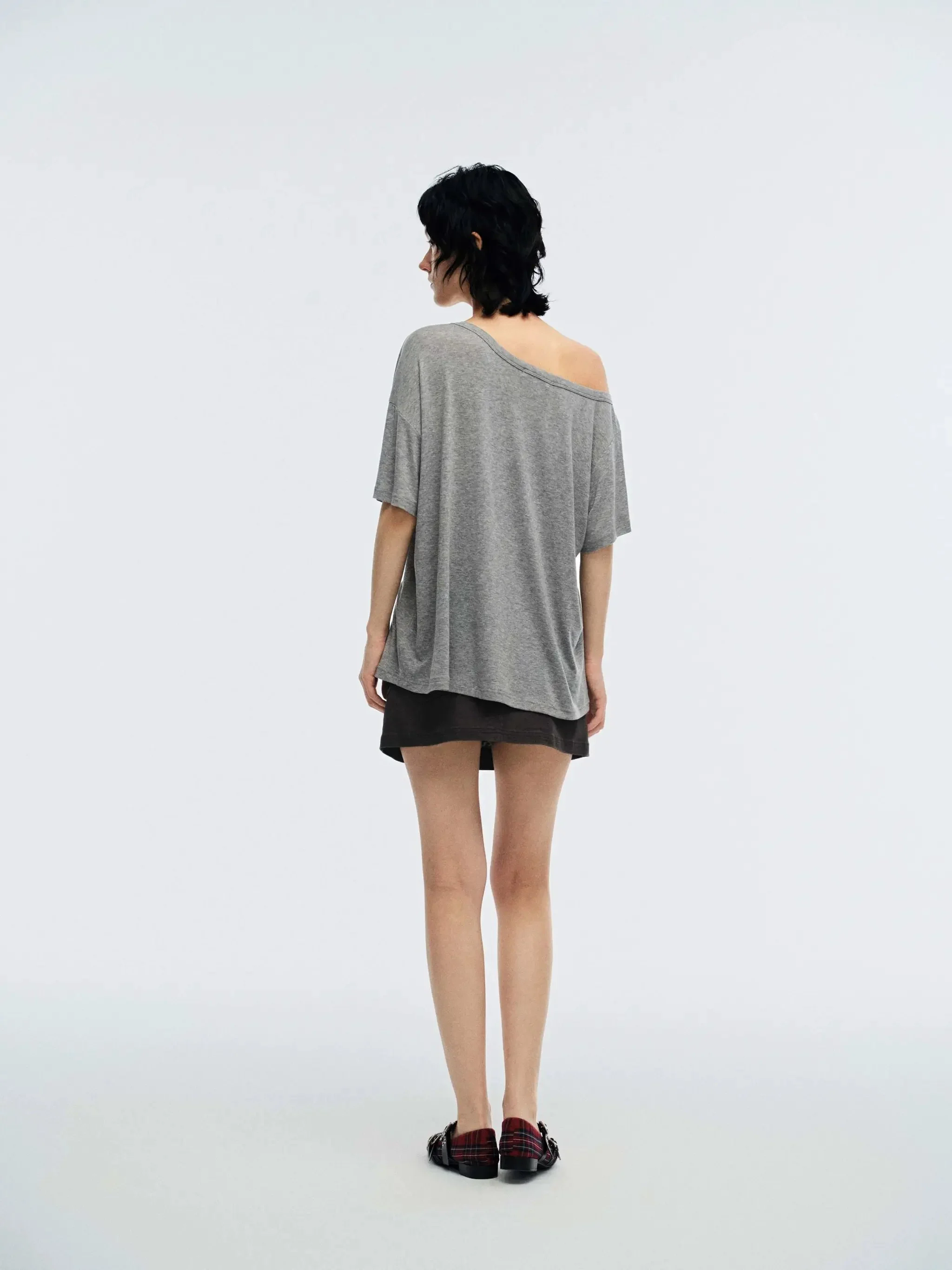 1571-flap-pocket-a-line-mini-skirts-with-slight-stretch-fabric-7.webp Flap Pocket A-Line Mini Skirts With Slight Stretch Fabric