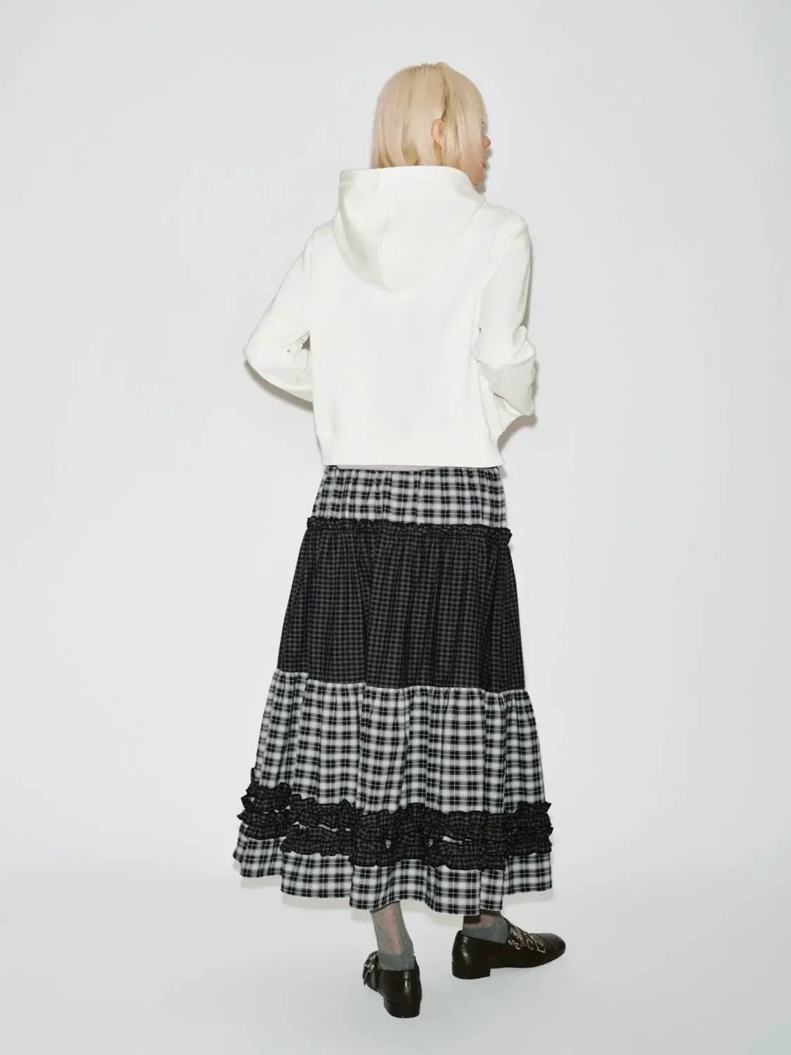 15720-embellished-two-way-hooded-jackets-6.webp Embellished Two-Way Hooded Jackets