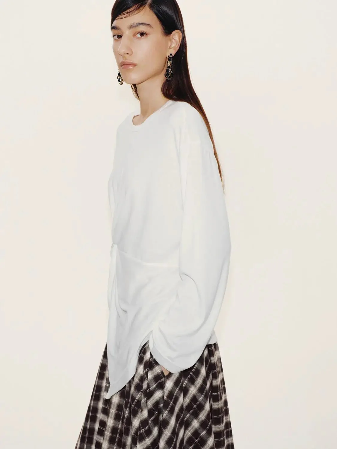 15732-knot-front-long-sleeve-crew-neck-t-shirts-2.webp Knot Front Long Sleeve Crew Neck T Shirts