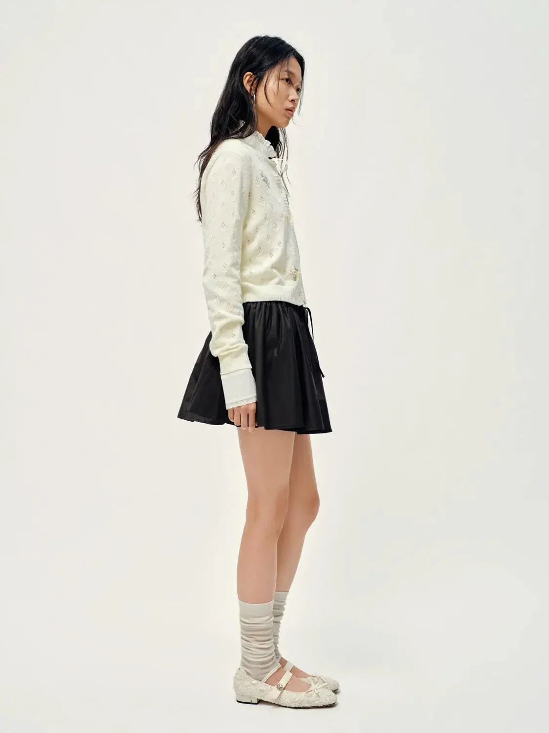 15881-crew-neck-embroidered-knitted-cardigans-4.webp Crew Neck Embroidered Knitted Cardigans