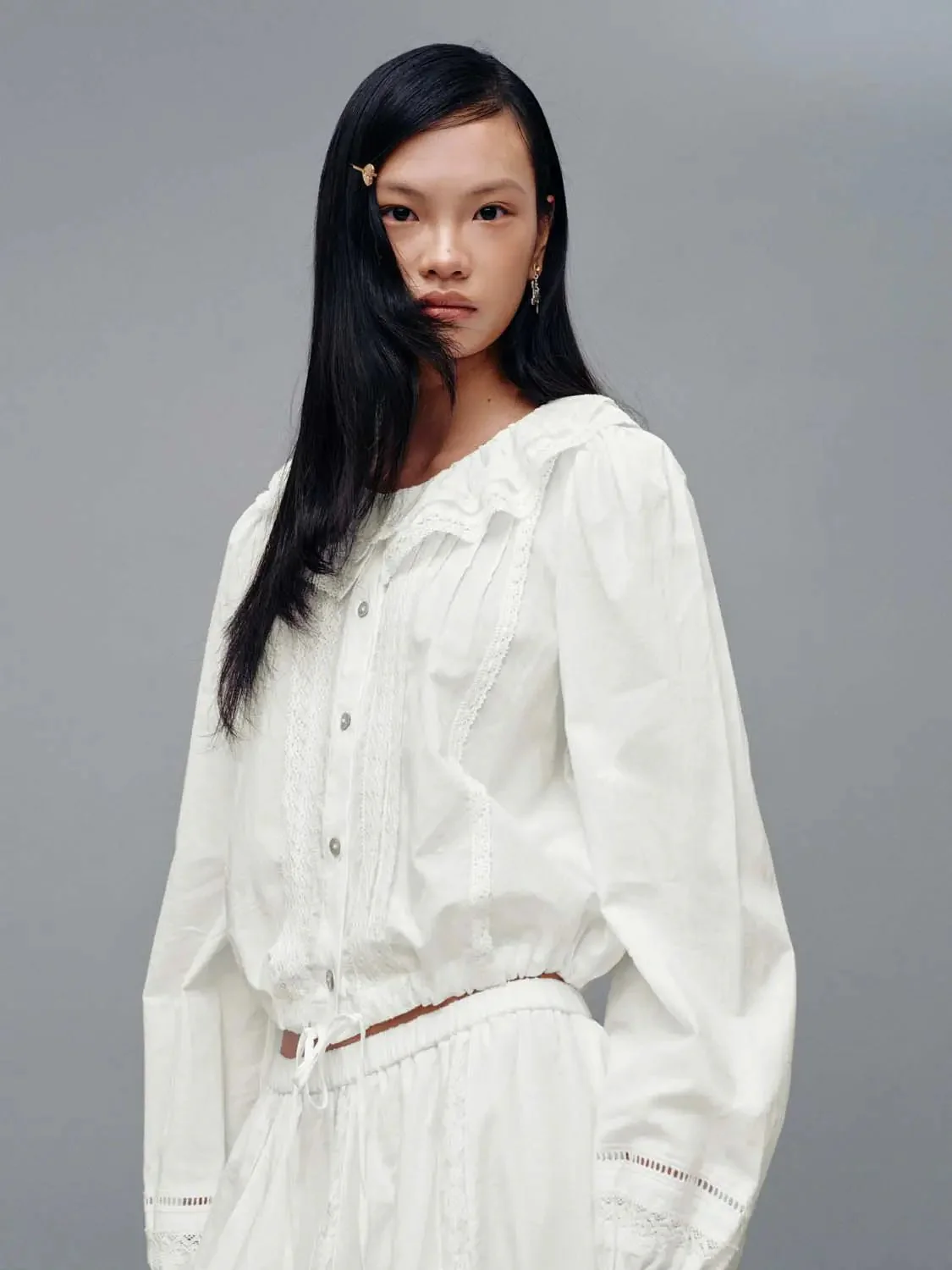 Ruffle Collar Bubble Hem Shirts