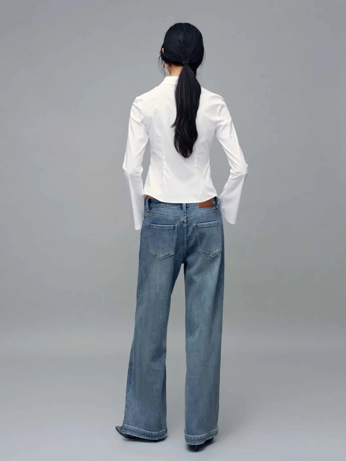15915-flare-sleeve-cropped-nipped-waist-ruched-shirts-6.webp Flare Sleeve Cropped Nipped Waist Ruched Shirts