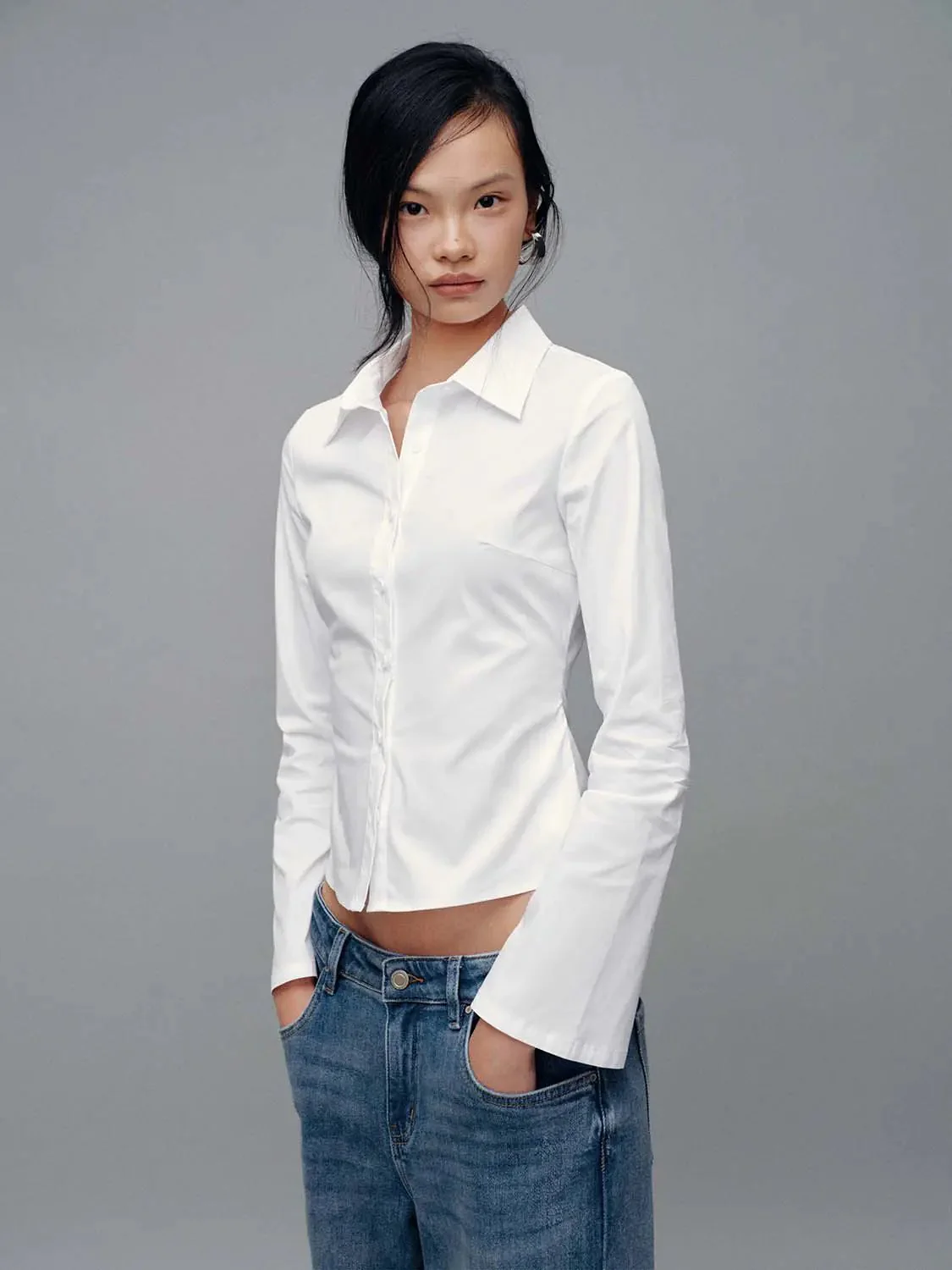 15915-flare-sleeve-cropped-nipped-waist-ruched-shirts-9.webp Flare Sleeve Cropped Nipped Waist Ruched Shirts