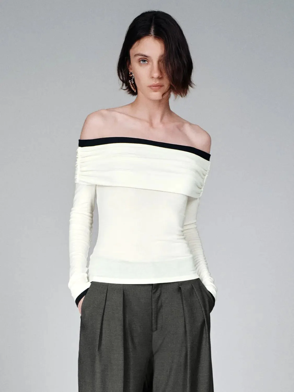 15986-lyocell-wool-off-shoulder-long-sleeve-top-1.webp Lyocell Wool Off Shoulder Long Sleeve Top