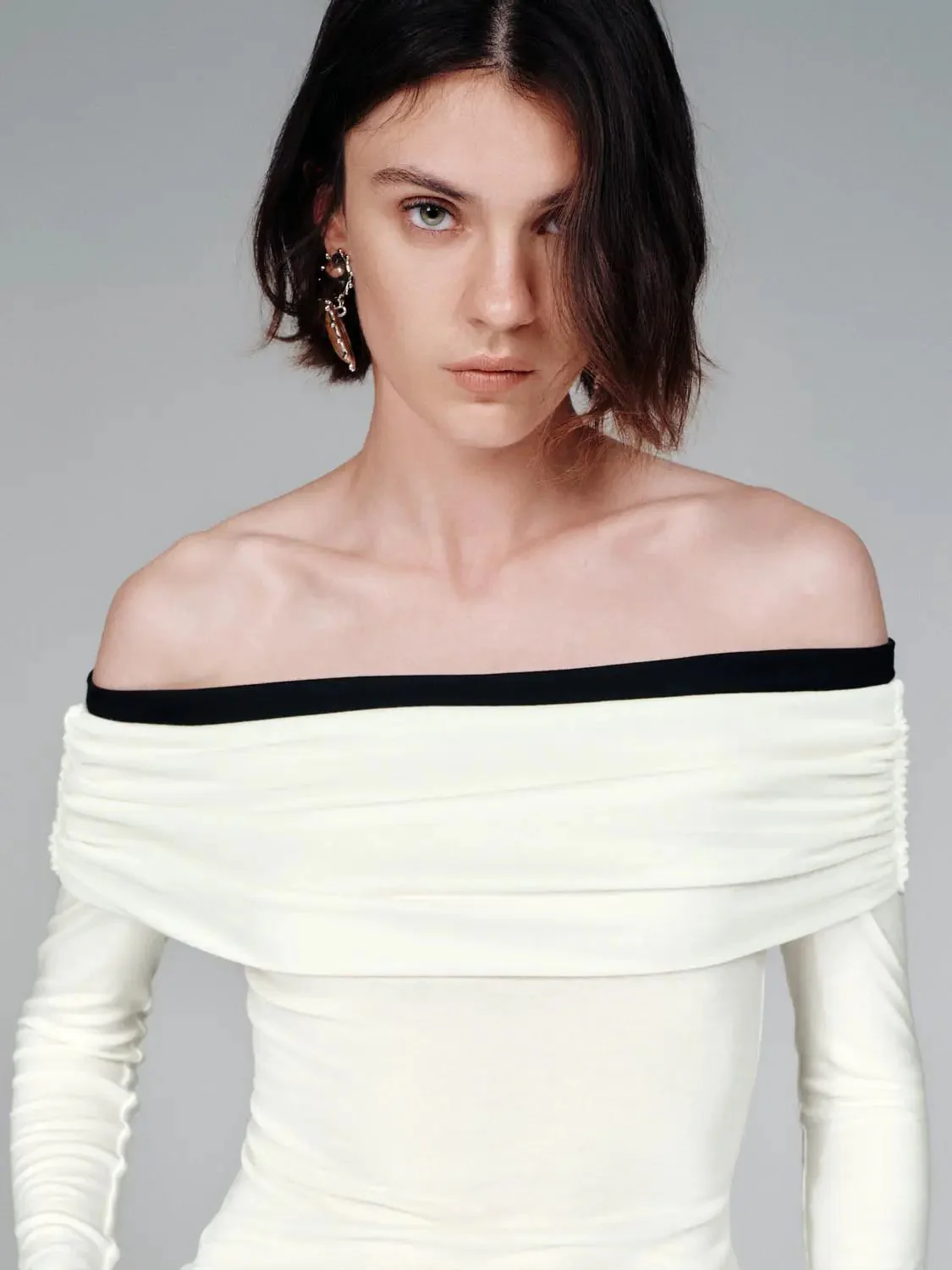 15986-lyocell-wool-off-shoulder-long-sleeve-top-3.webp Lyocell Wool Off Shoulder Long Sleeve Top
