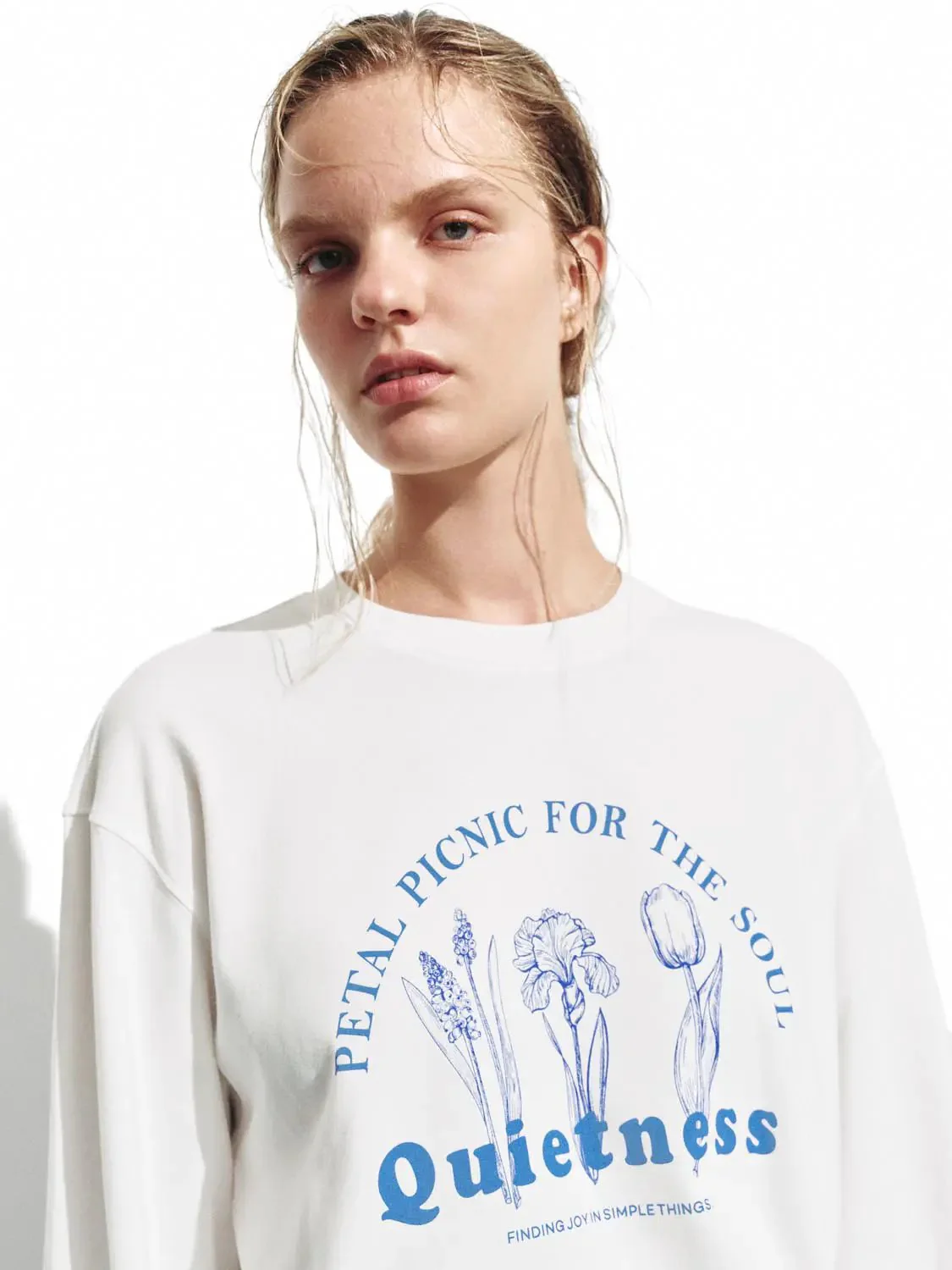 16053-cotton-graphic-print-long-sleeve-blue-lettering-t-shirt-3.webp Cotton Graphic Print Long Sleeve Blue Lettering T Shirt