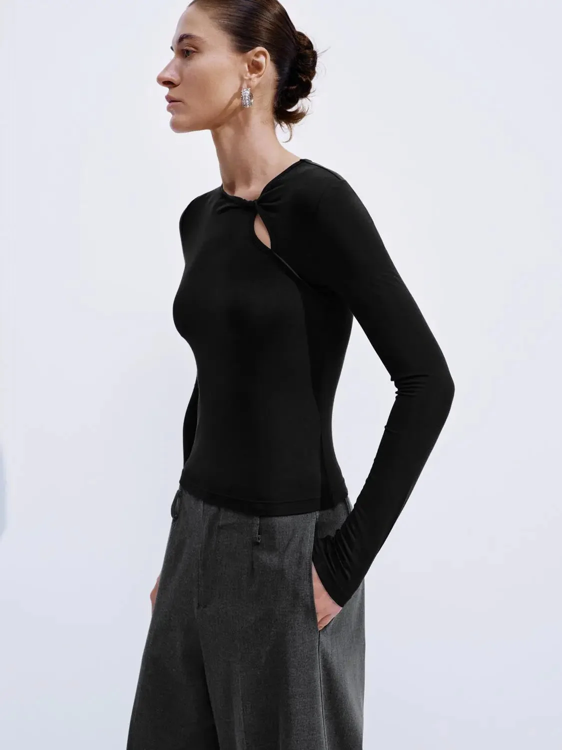 16059-viscose-blend-cut-out-long-sleeve-t-shirts-2.webp Viscose Blend Cut Out Long Sleeve T-Shirts
