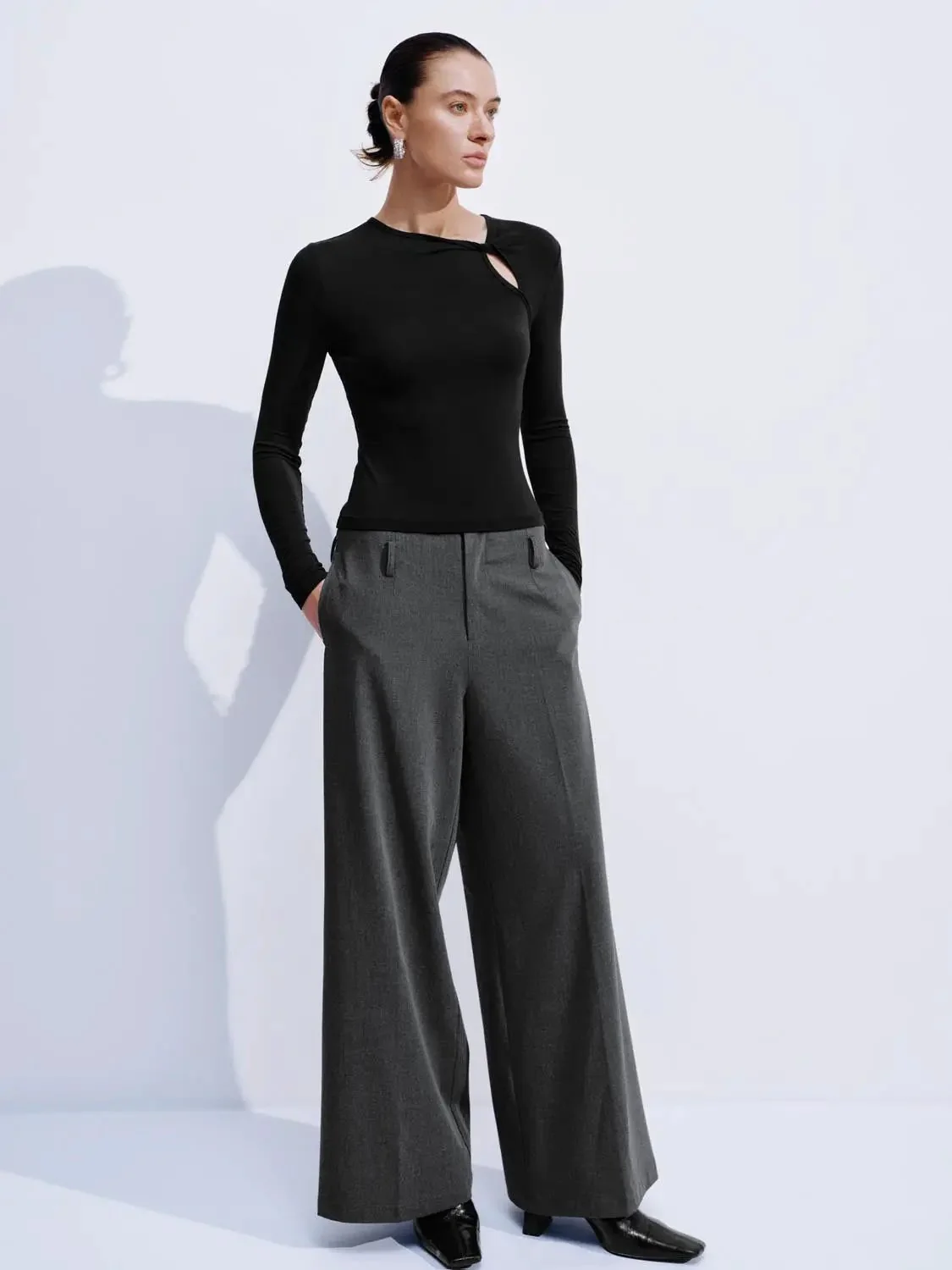 16059-viscose-blend-cut-out-long-sleeve-t-shirts-5.webp Viscose Blend Cut Out Long Sleeve T-Shirts