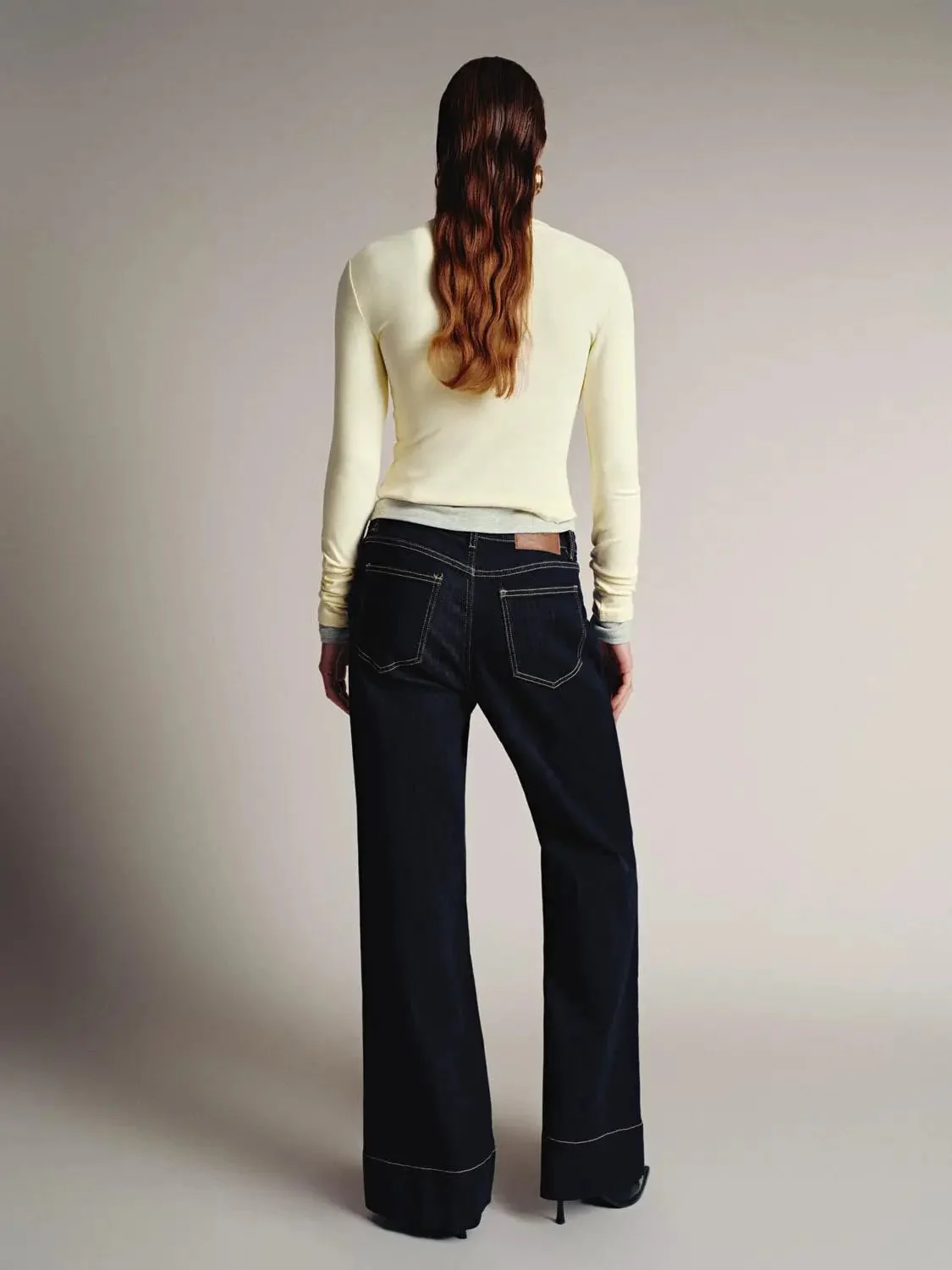 16068-elegant-ruched-long-sleeve-flare-knit-top-14.webp Elegant Ruched Long Sleeve Flare Knit Top
