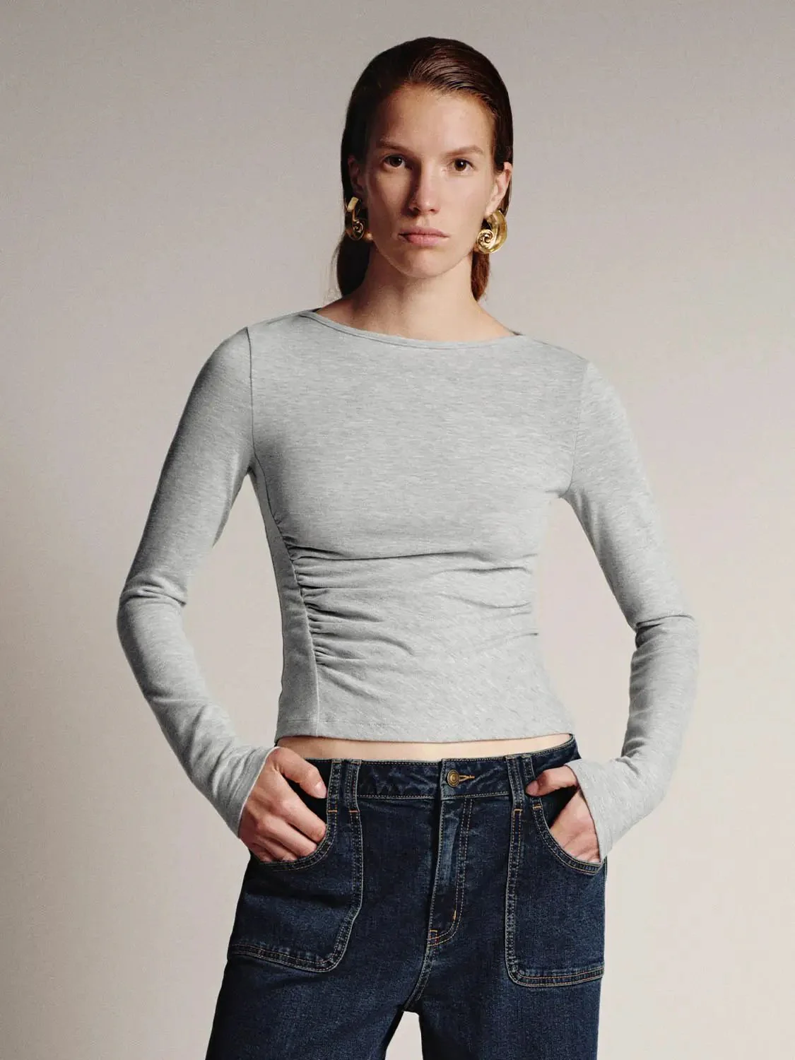 16068-elegant-ruched-long-sleeve-flare-knit-top-17.webp Elegant Ruched Long Sleeve Flare Knit Top