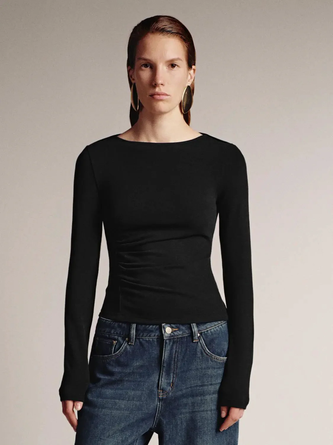 16068-elegant-ruched-long-sleeve-flare-knit-top-25.webp Elegant Ruched Long Sleeve Flare Knit Top