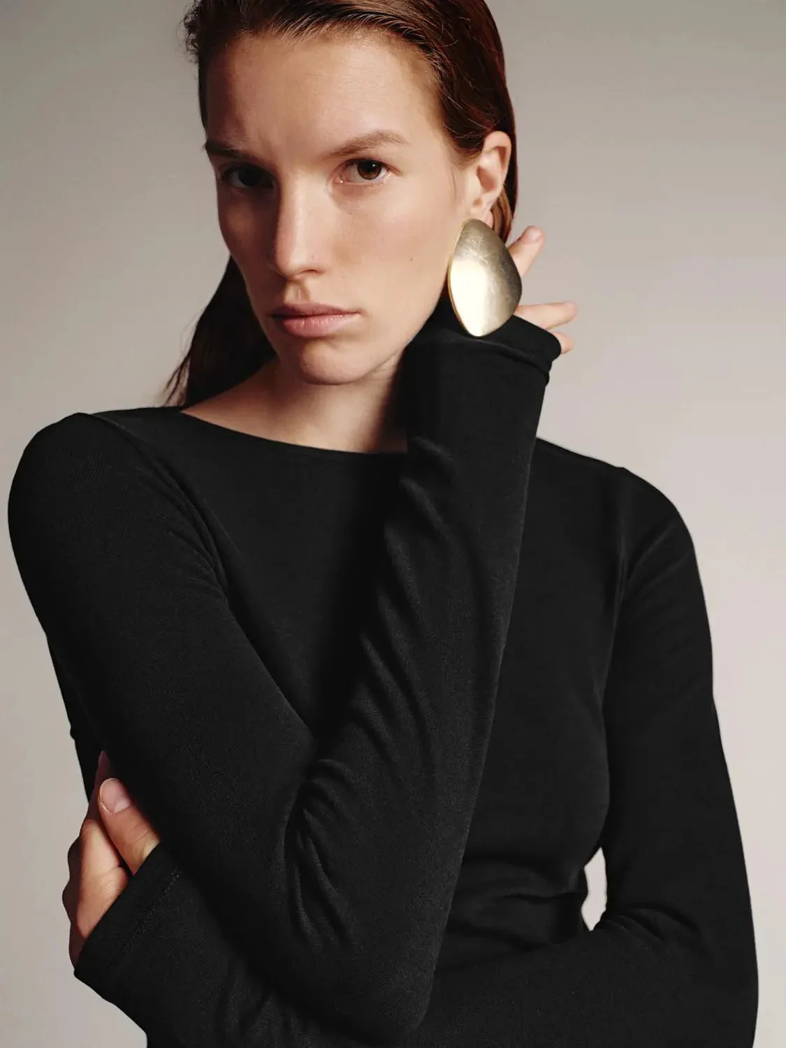 16068-elegant-ruched-long-sleeve-flare-knit-top-27.webp Elegant Ruched Long Sleeve Flare Knit Top