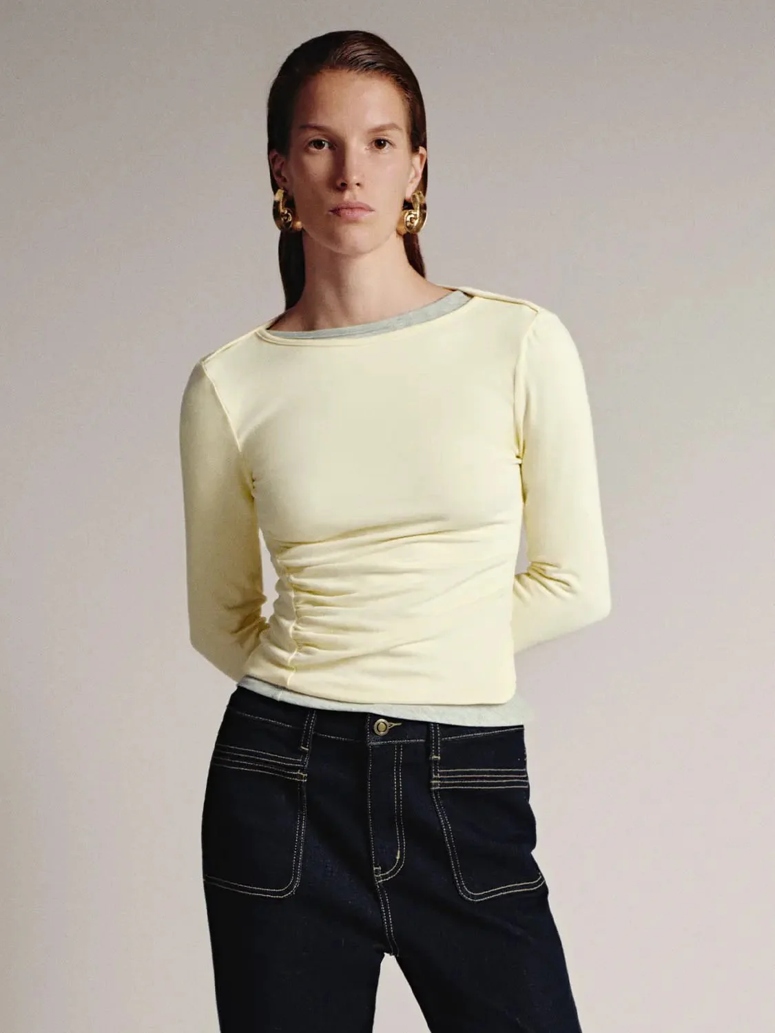 16068-elegant-ruched-long-sleeve-flare-knit-top-34.webp Elegant Ruched Long Sleeve Flare Knit Top