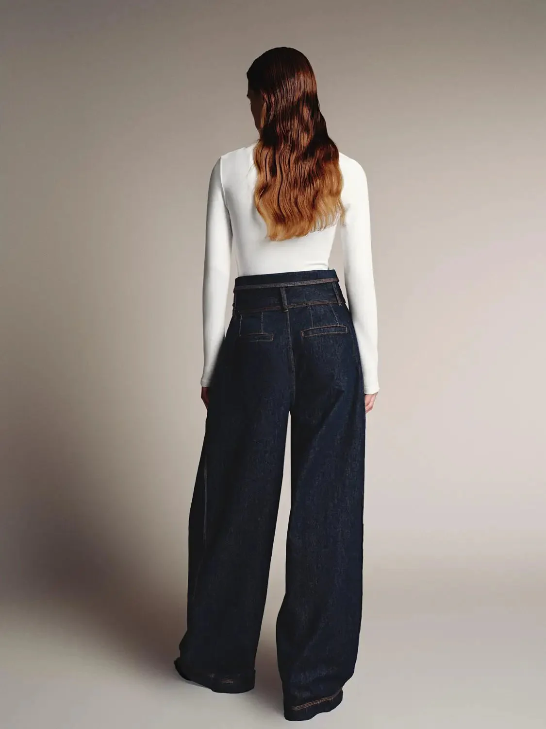 16068-elegant-ruched-long-sleeve-flare-knit-top-6.webp Elegant Ruched Long Sleeve Flare Knit Top