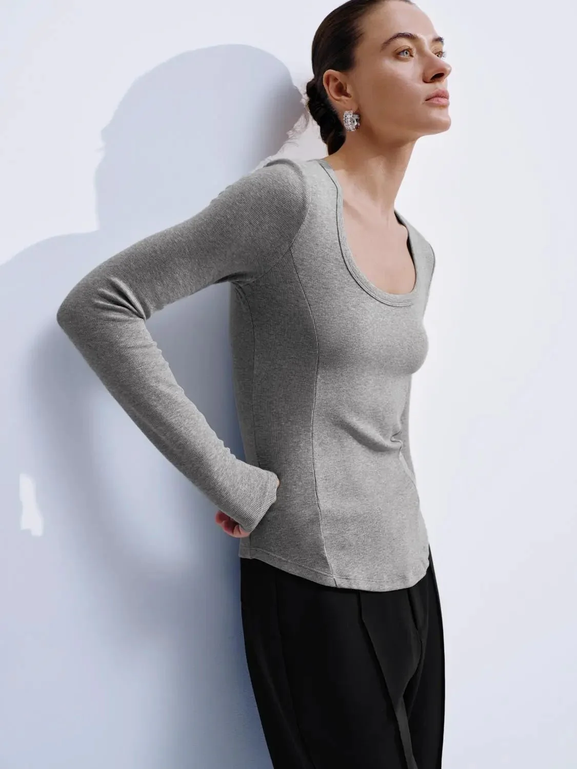 16085-viscose-cotton-blend-scoop-neck-flare-long-sleeve-t-shirt-10.webp Viscose Cotton Blend Scoop Neck Flare Long Sleeve T-Shirt