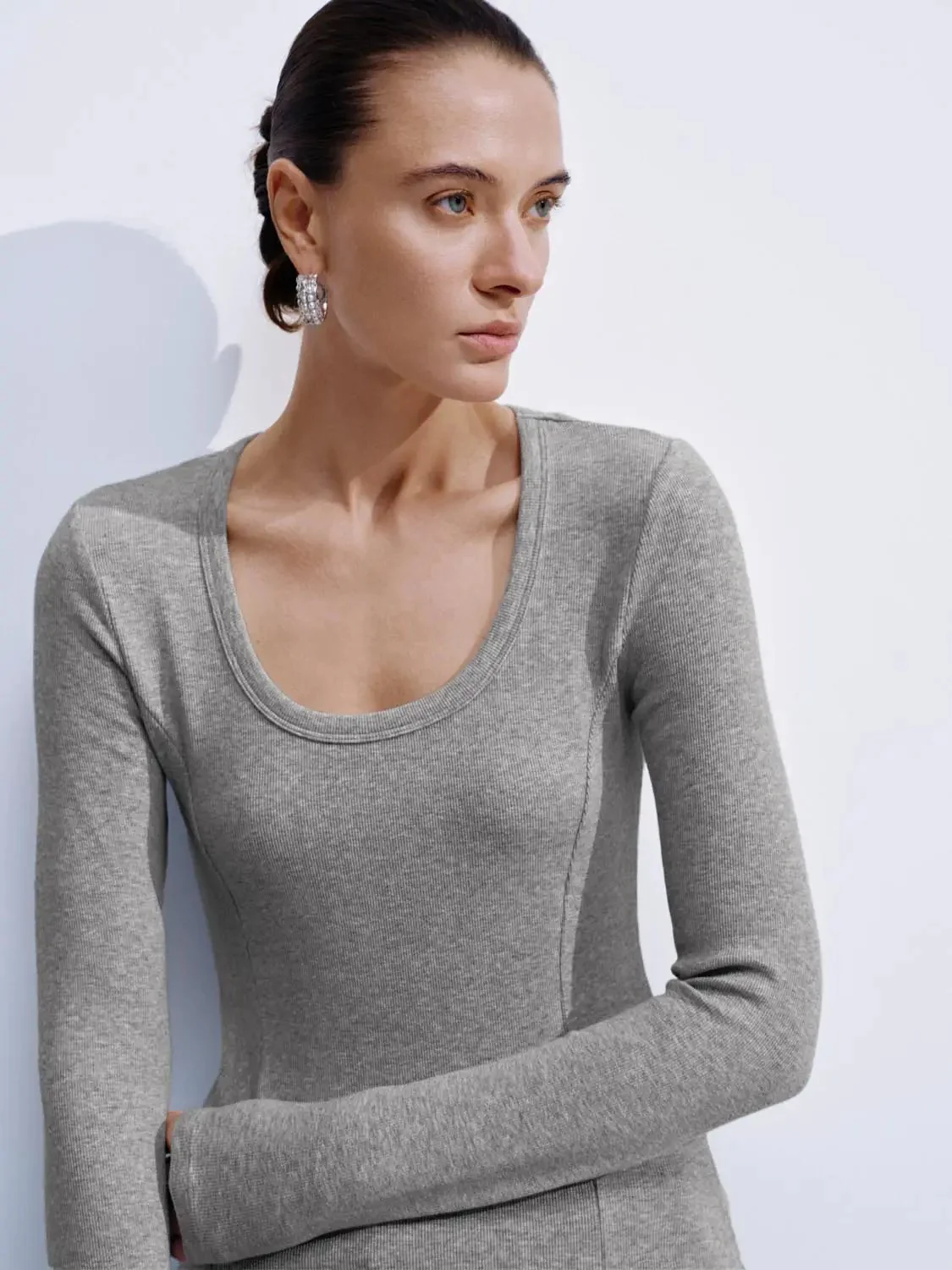 16085-viscose-cotton-blend-scoop-neck-flare-long-sleeve-t-shirt-11.webp Viscose Cotton Blend Scoop Neck Flare Long Sleeve T-Shirt
